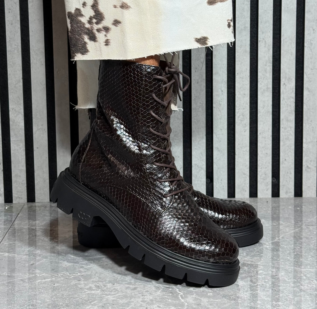 Wonders - A-4313 Dark Brown Detailed Leather Boot