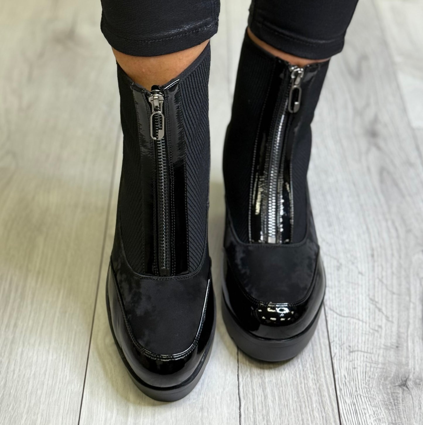 Redz - Black Front Zip Sock Boot