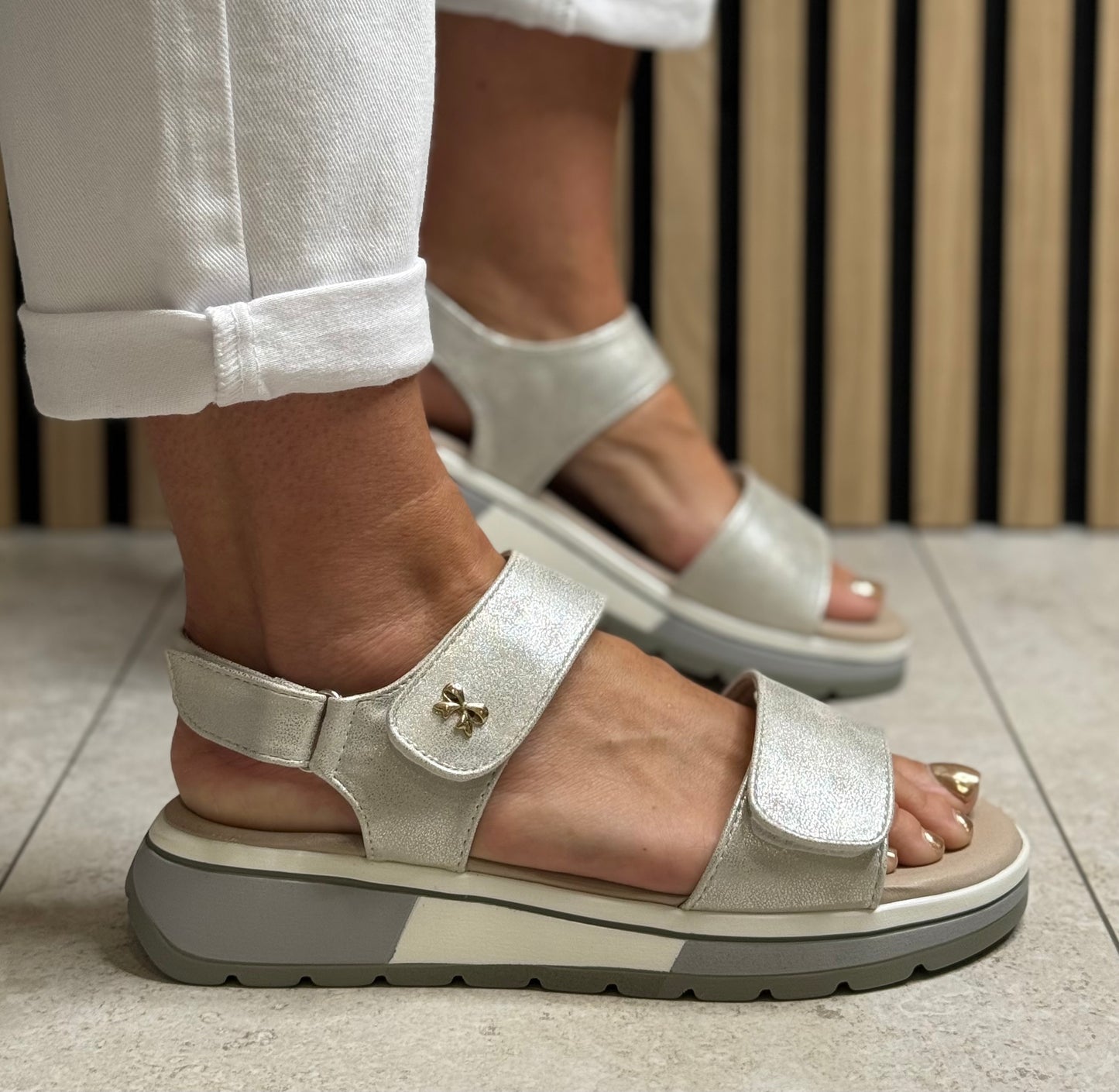 Redz - Silver Velcro Strap Sandal