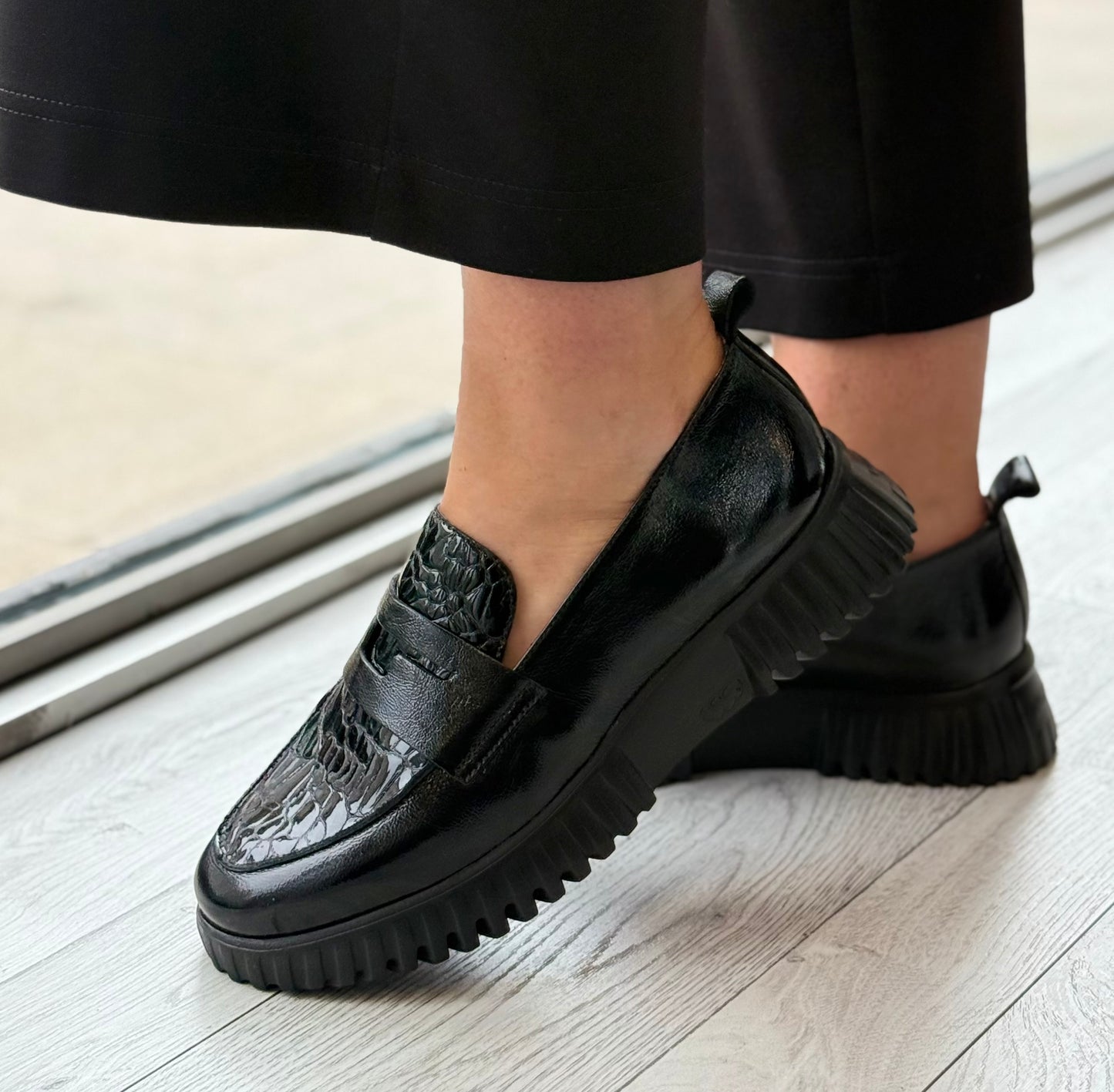 Wonders - A-4420 Black Patent Leather Wedge Loafer