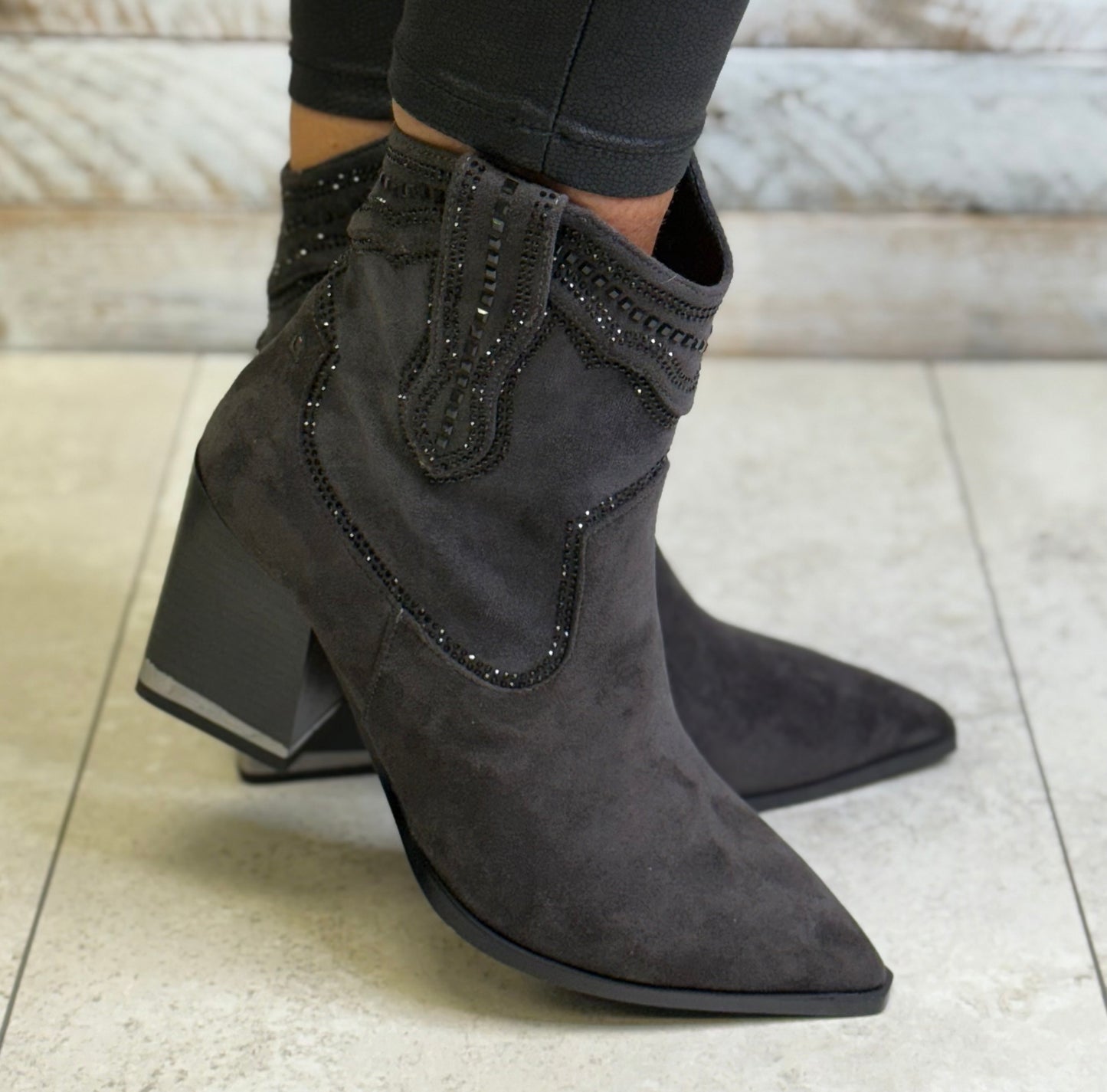 Una Healy - 'Baby Now' Winter Fog Cowboy Boot