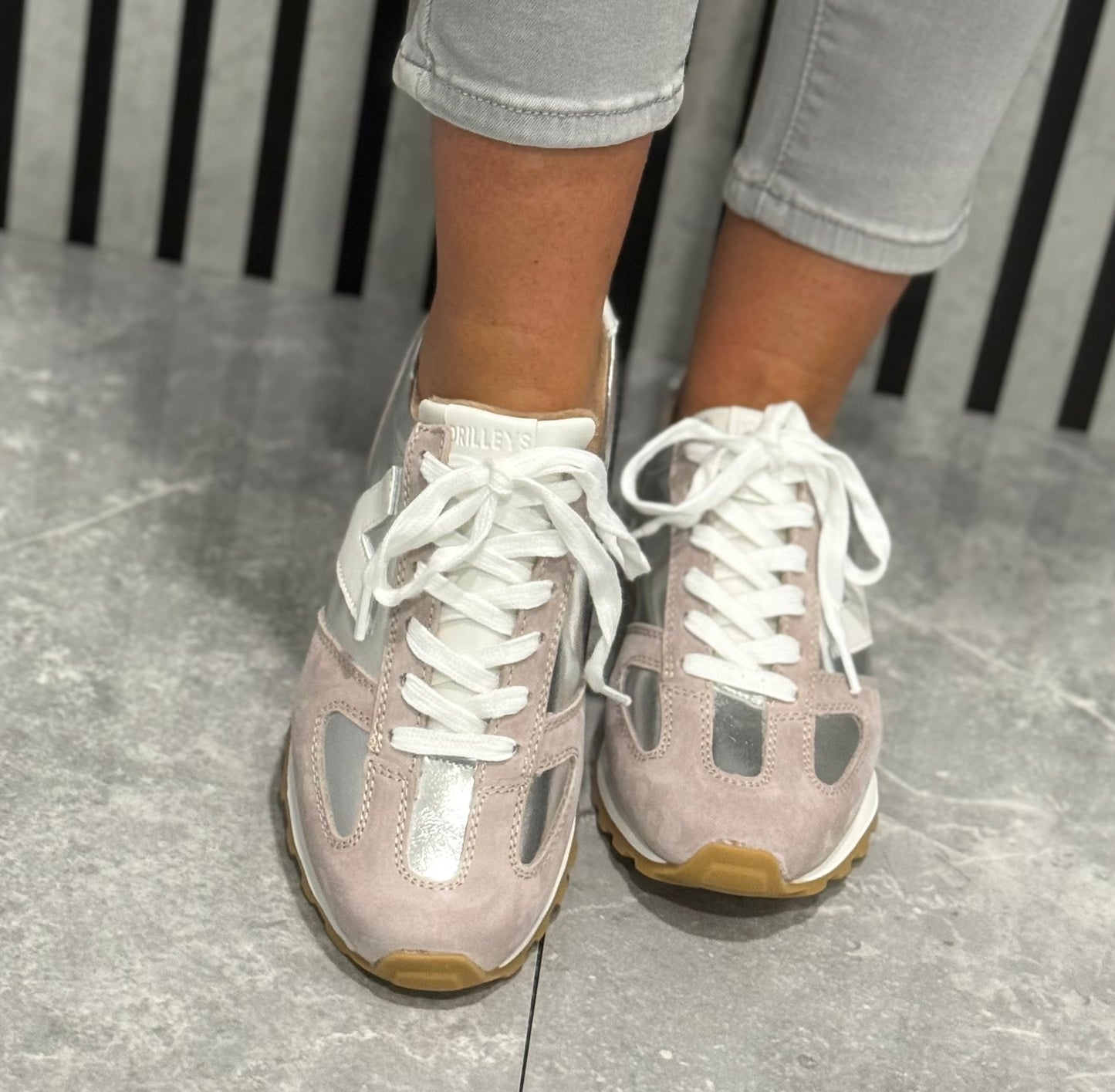 Drilleys- 'Seventy Two’ Illuminate Leather Trainer