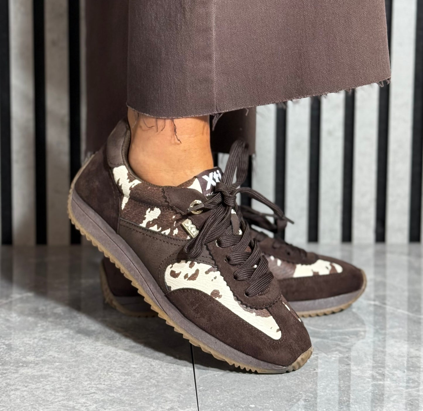Xti - Dark Brown Cow Print Trainer (146533)
