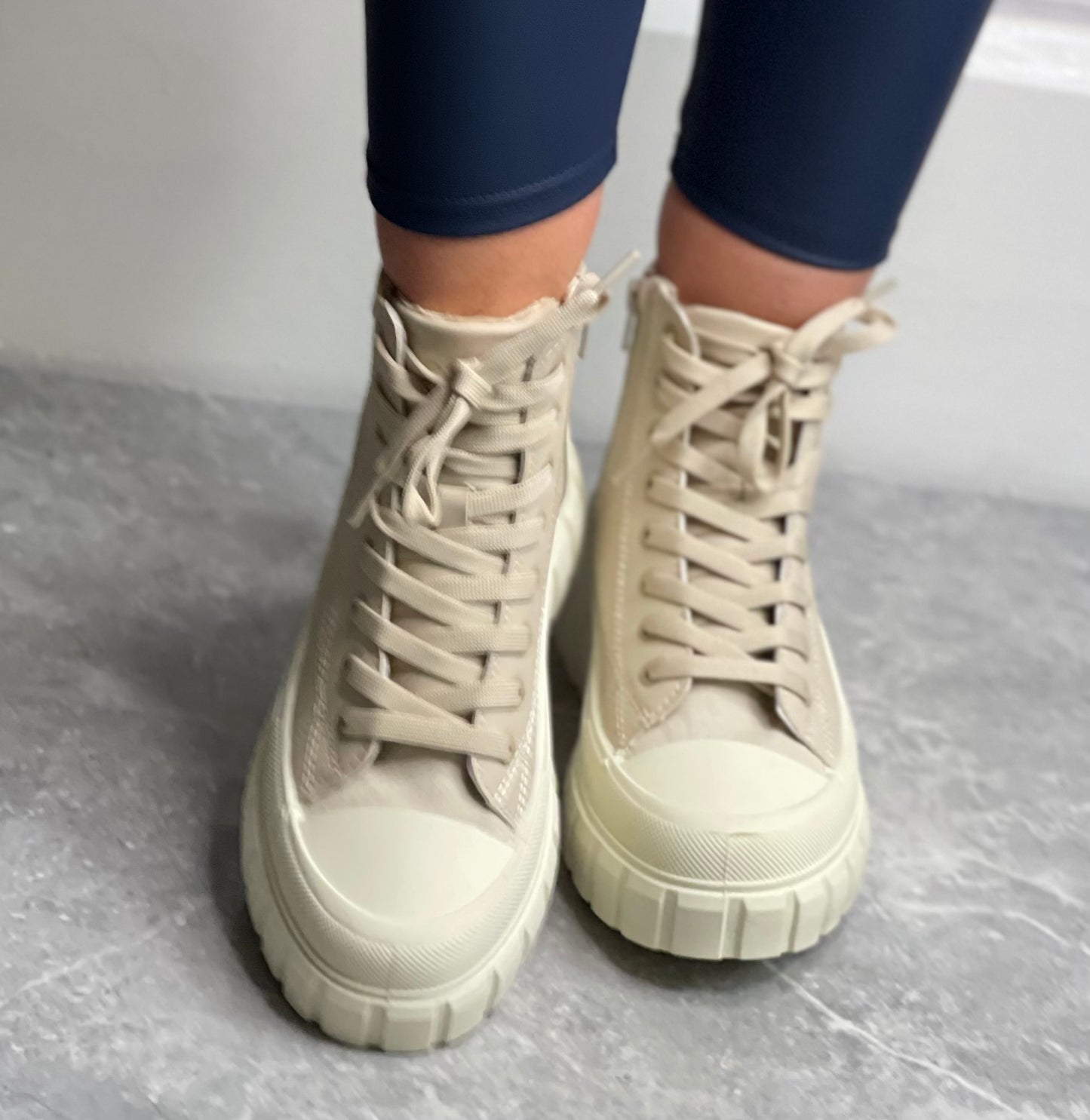 S Oliver - Cream High Top Platform Trainer