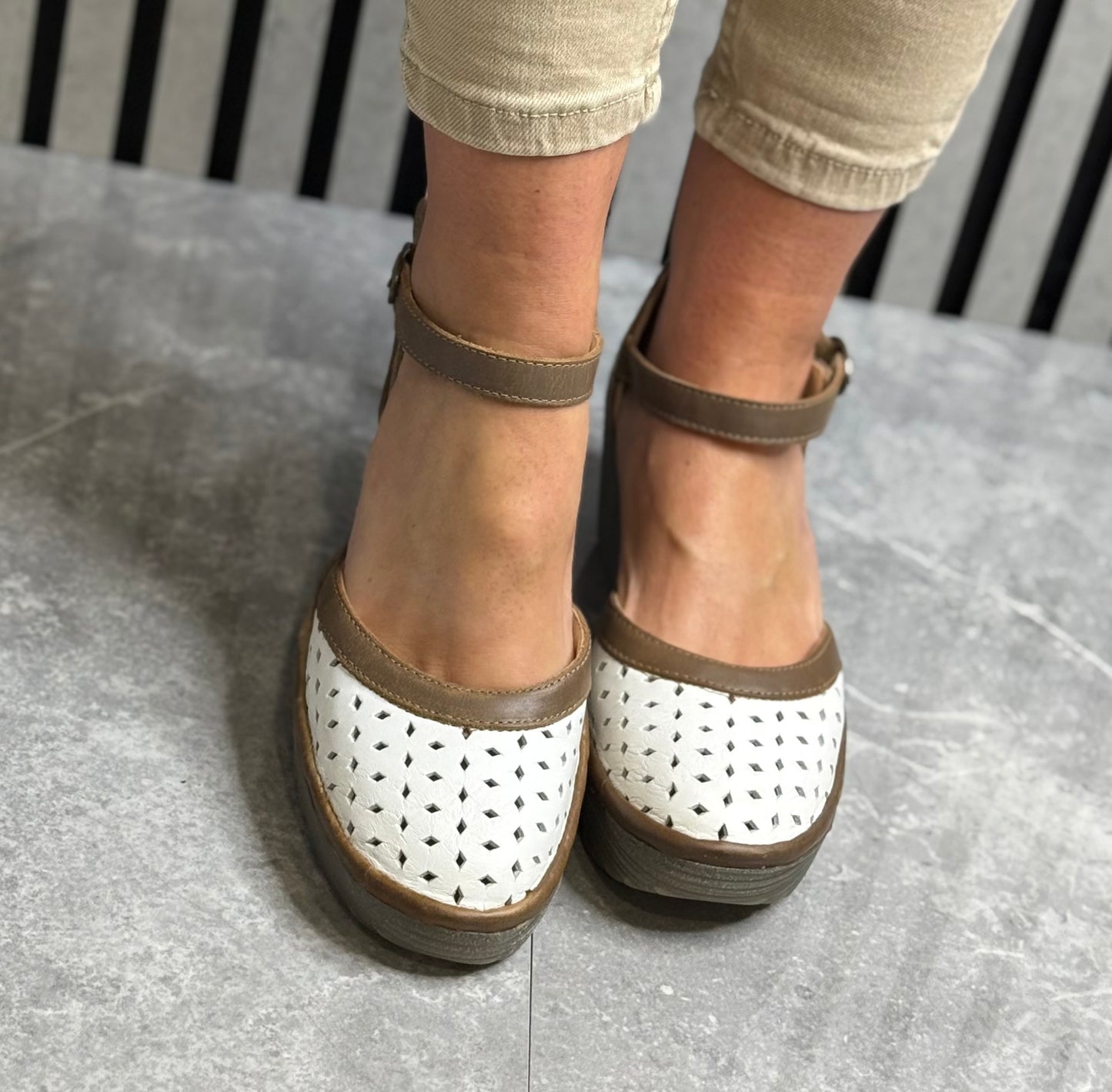 Fly London - Off White/Grey Sandal (YVEN029)