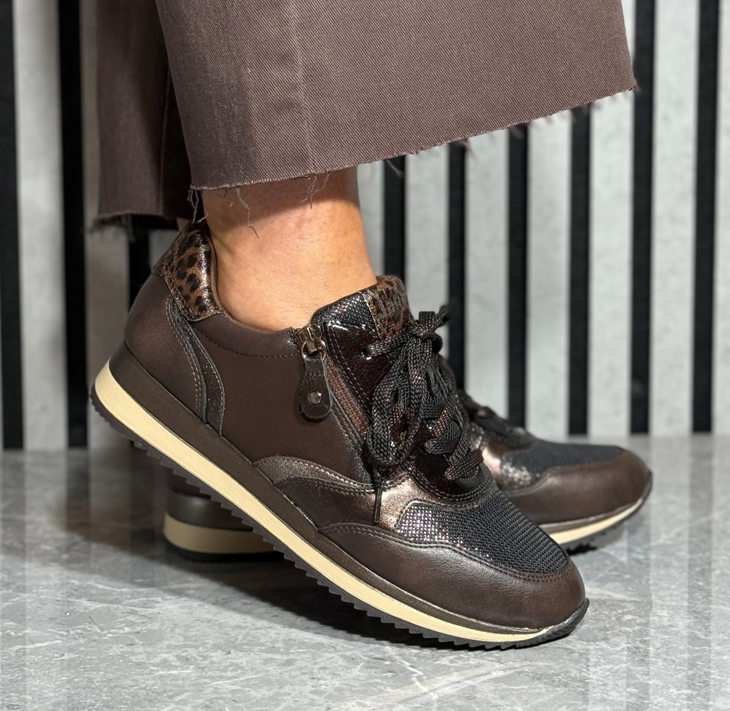 Jana - Mocca Combo Side Zip Trainer