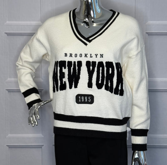 Cream/Black 'New York' V Neck Jumper