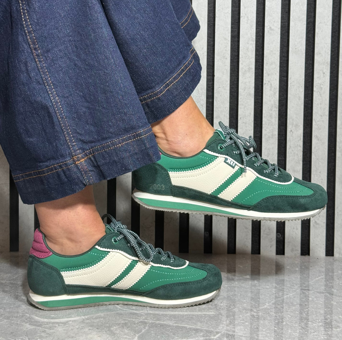 Xti - Green Side Stripe Trainer (146118)