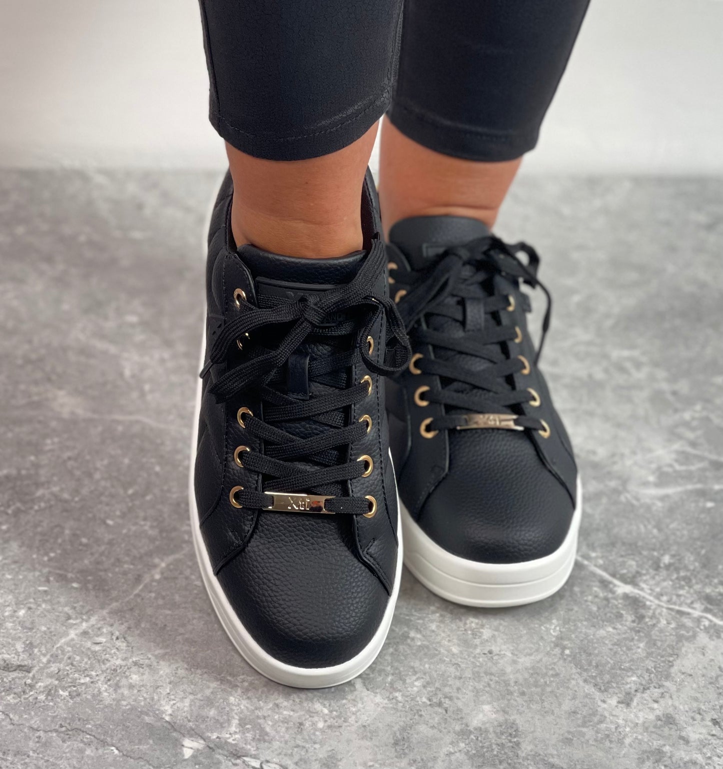 Xti - Black Quilted Trainer