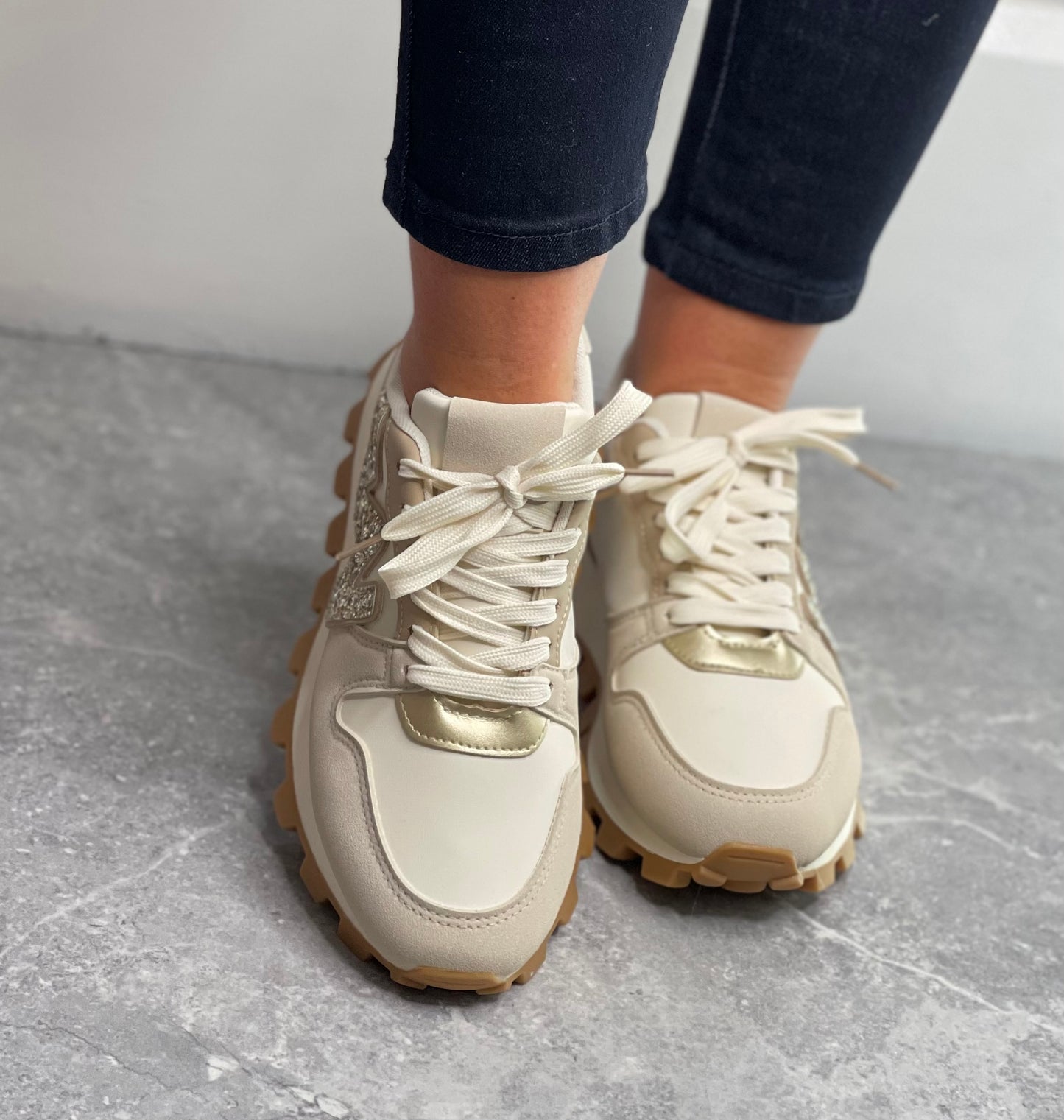 hannah k - Cream/Beige Detailed Trainer