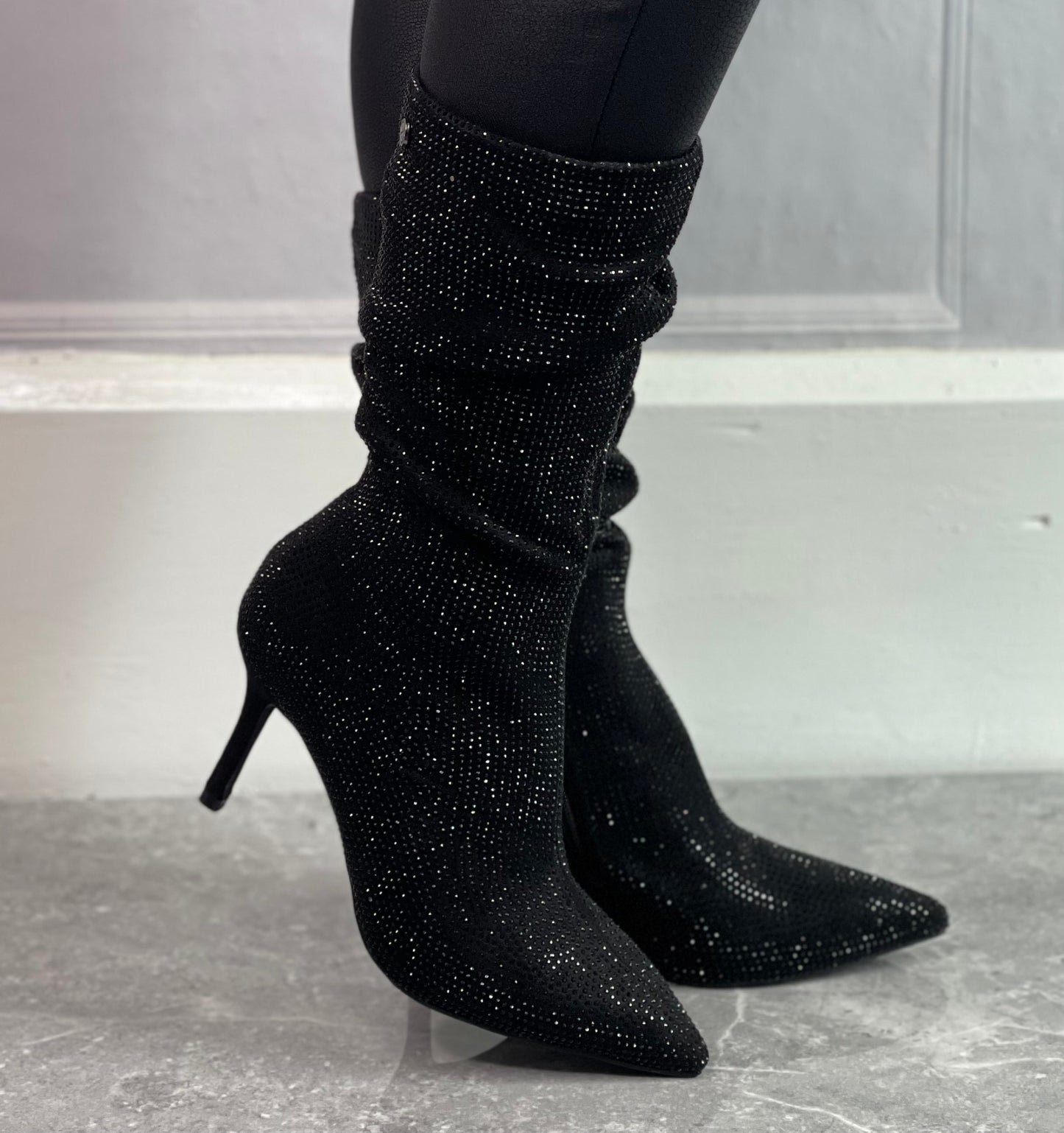 Xti - Black Embellished Ruched Boot