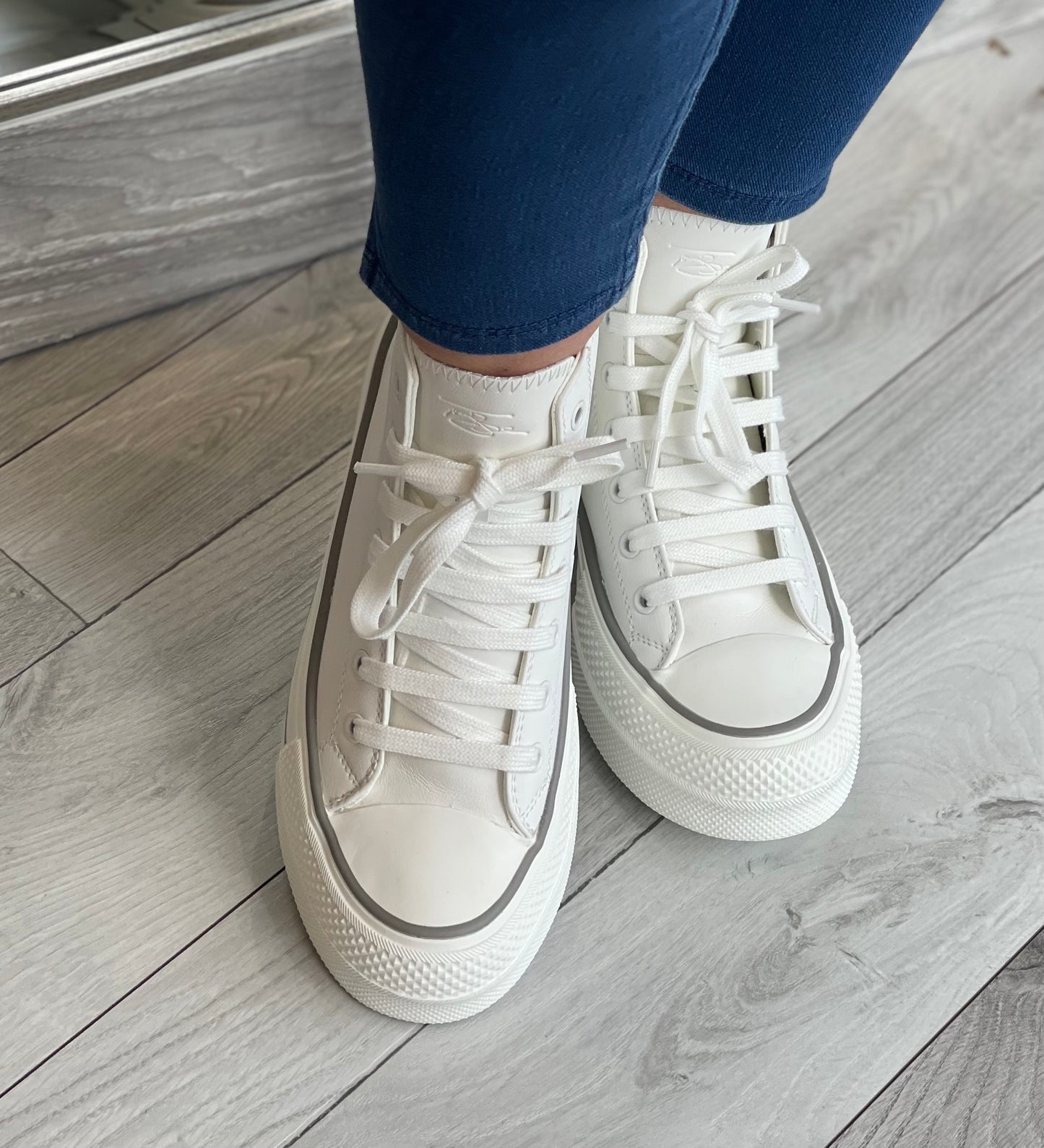 Tommy Bowe For Her - 'Cassidy' Coconut High Top Trainer