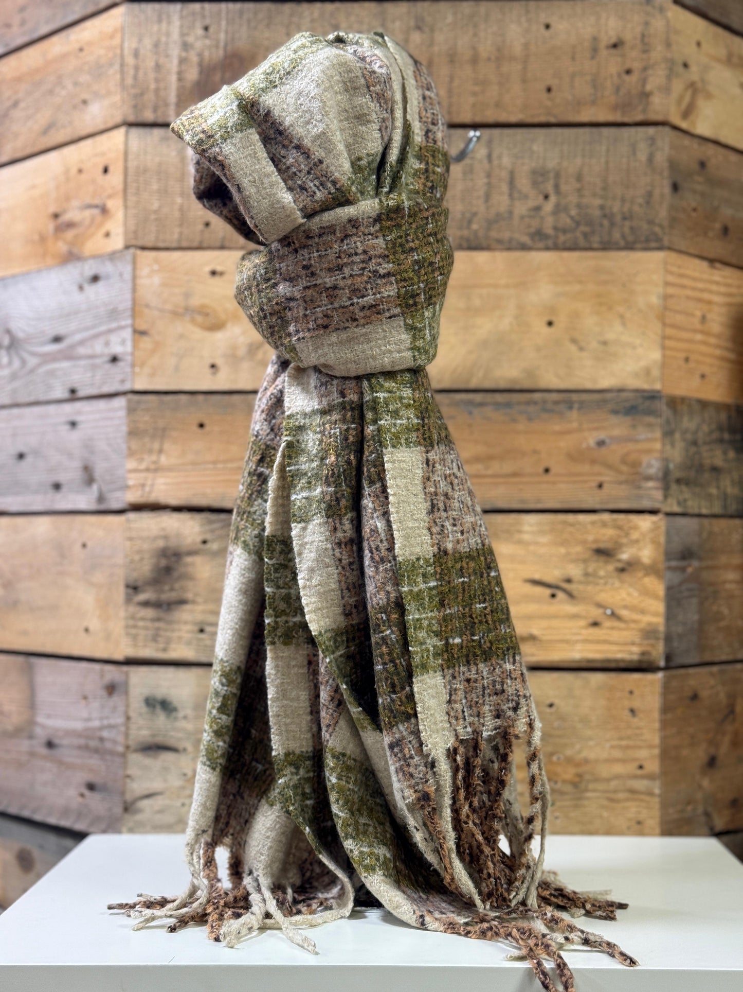 hannah k -   Moss Green/Cream Checked Scarf