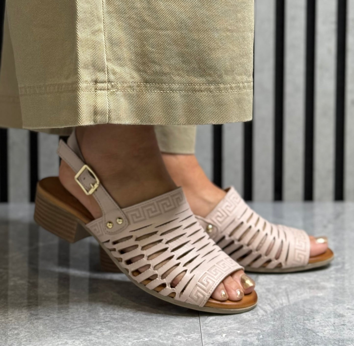 Modella - ‘Coral' Powder Pink Leather Sandal