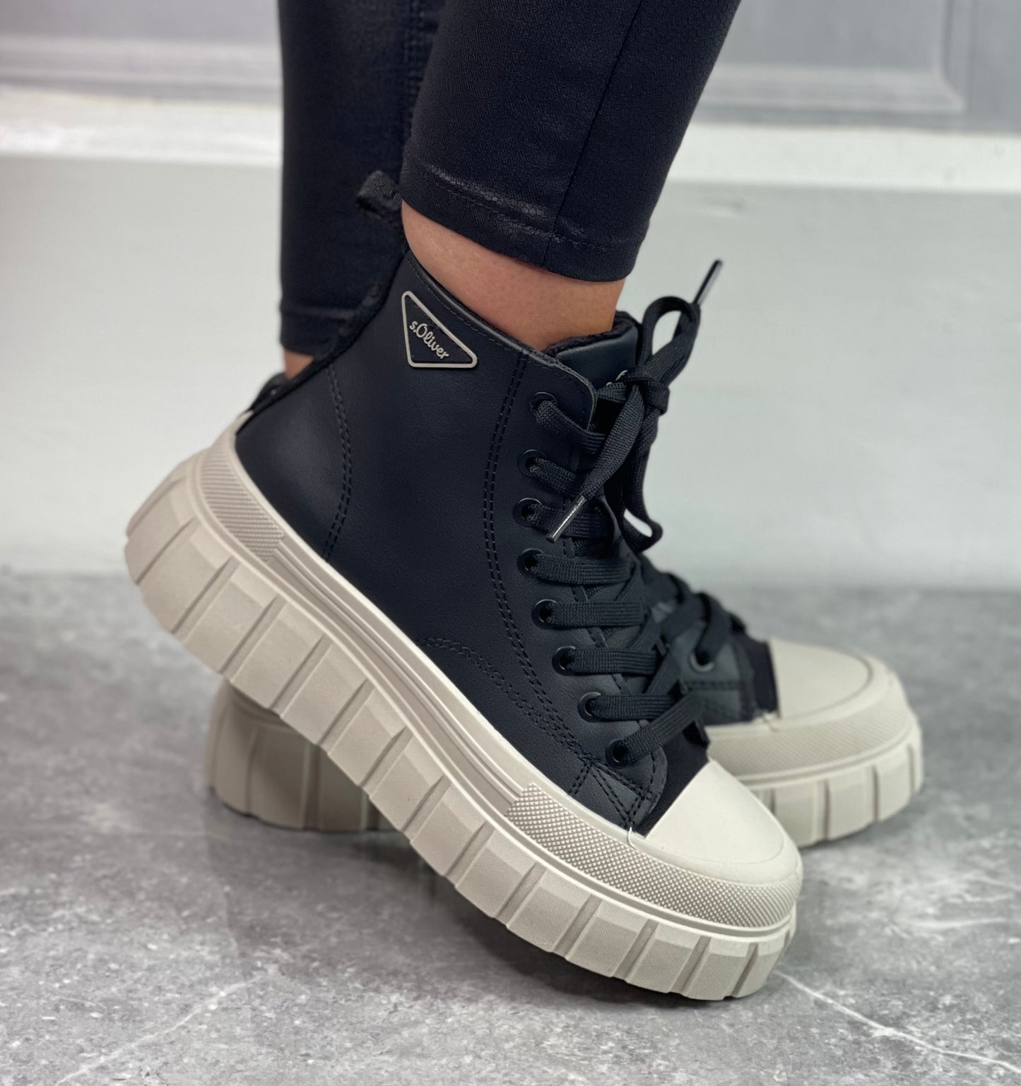 S Oliver - Black High Top Platform Trainer