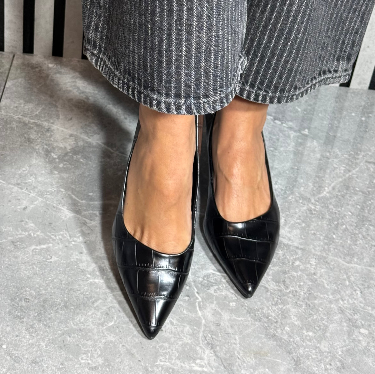 Tamaris - Black Croc Kitten Heel Shoe