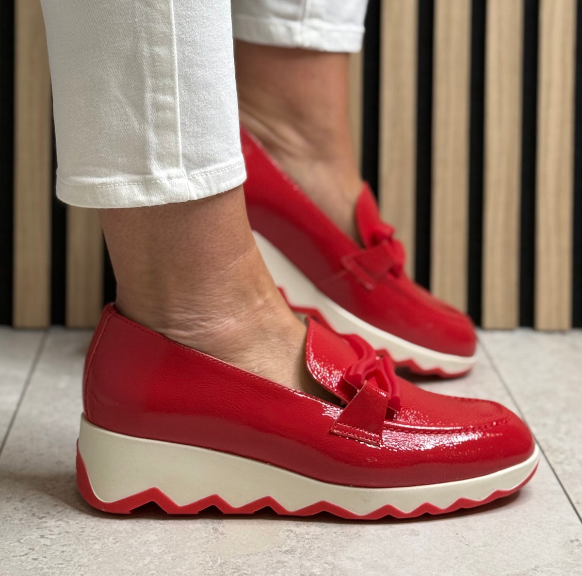 Wonders - C-7620 'Lack Rojo' Wedge Loafer