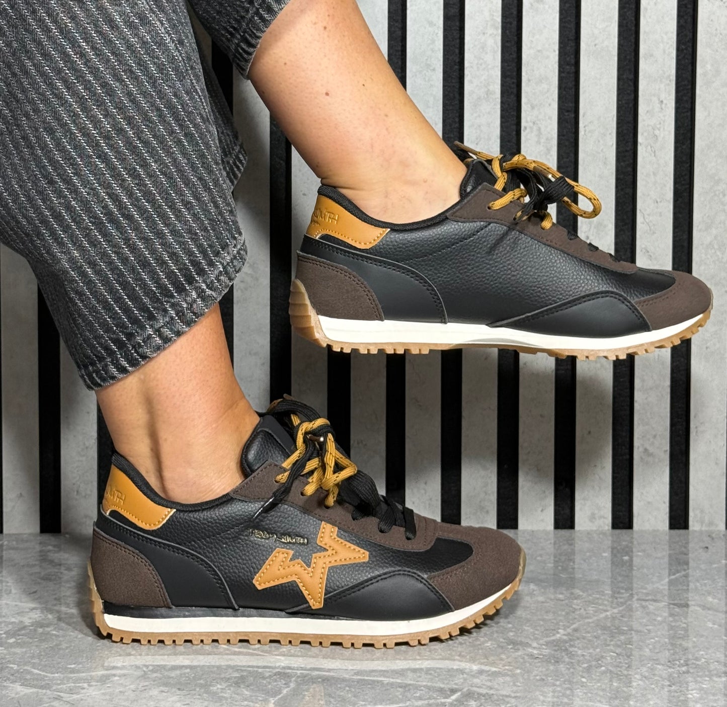 Teddy Smith -  Brown/Black Star Detail Trainer (121131)