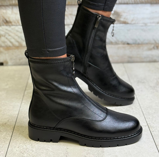 Patrizio Como - 'Innsbuck' Black Front Zip Detail Boot