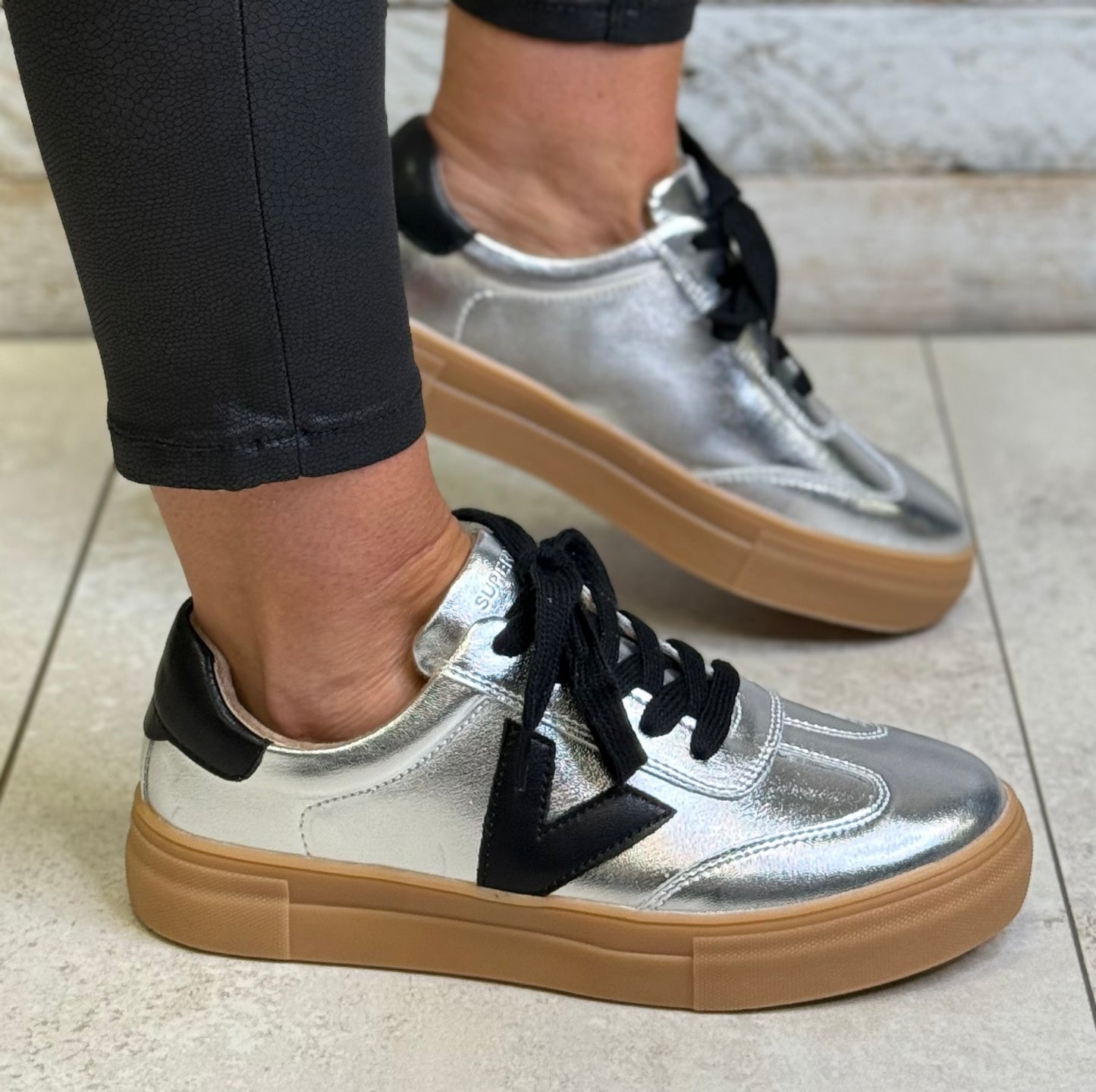 Drilleys- 'Ninety' Foli Ink Trainer