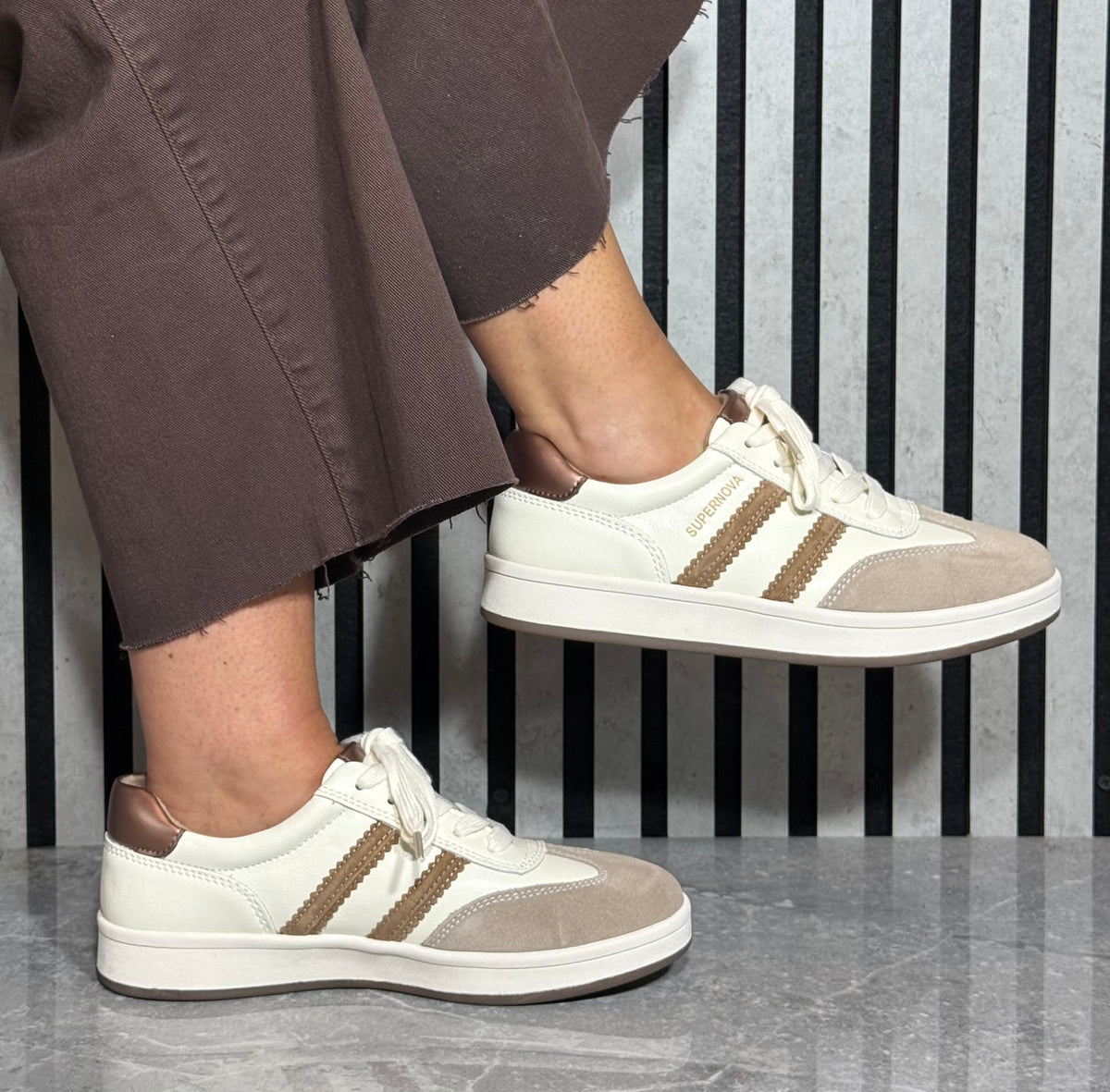 Drilleys- 'Forty one' Harvest Gold Trainer