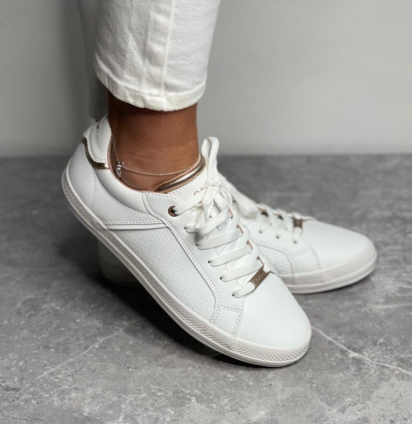 S Oliver - White/Rose Gold Trim Trainer