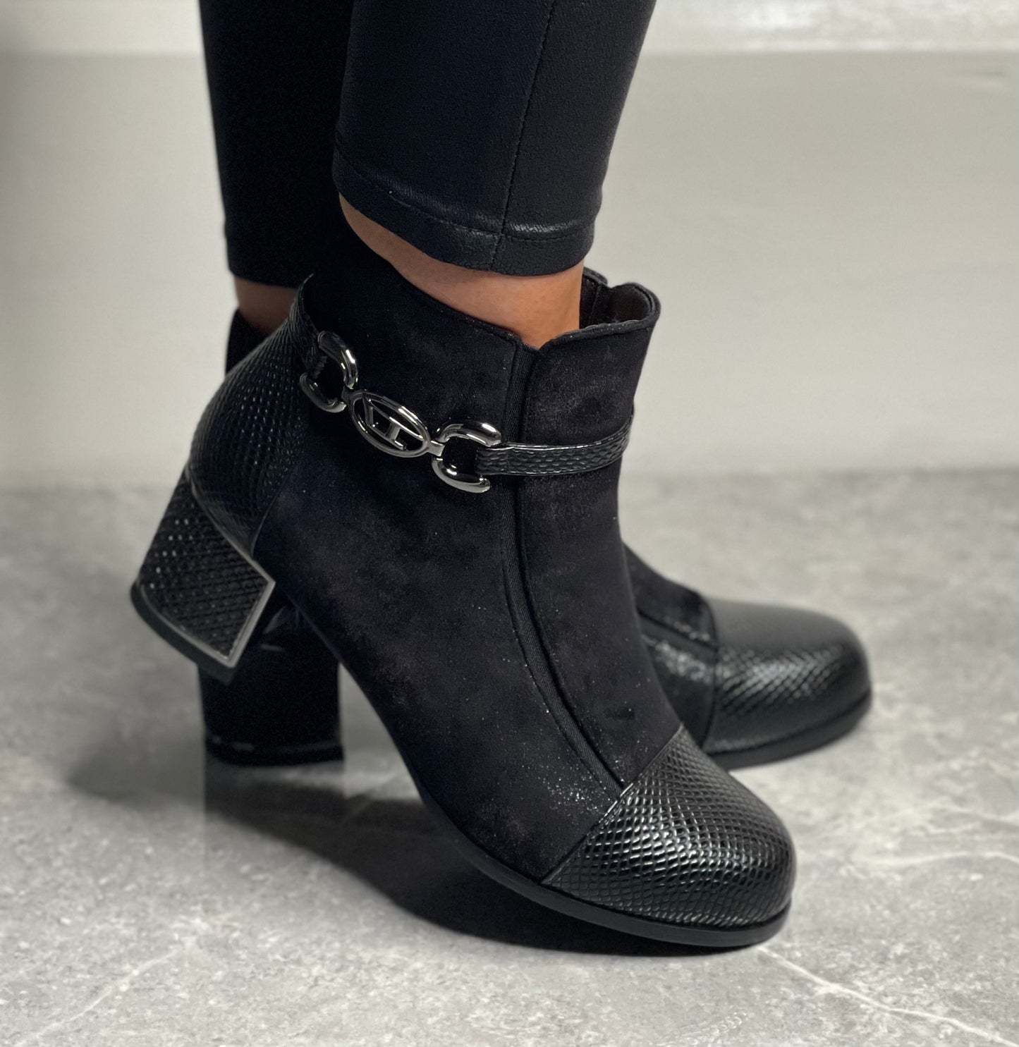 Redz - Black Metallic Ankle Boot