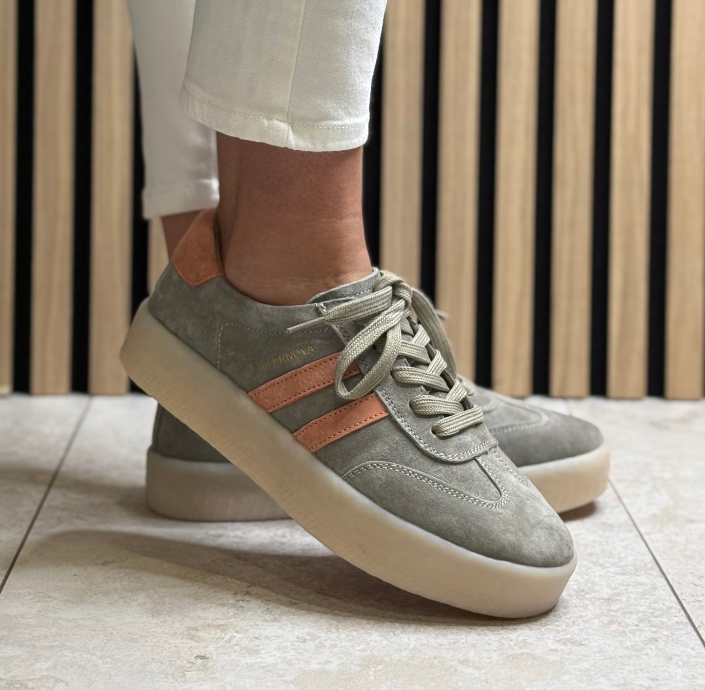 Drilleys- 'Fifty Four’ Peachy Leather Trainer