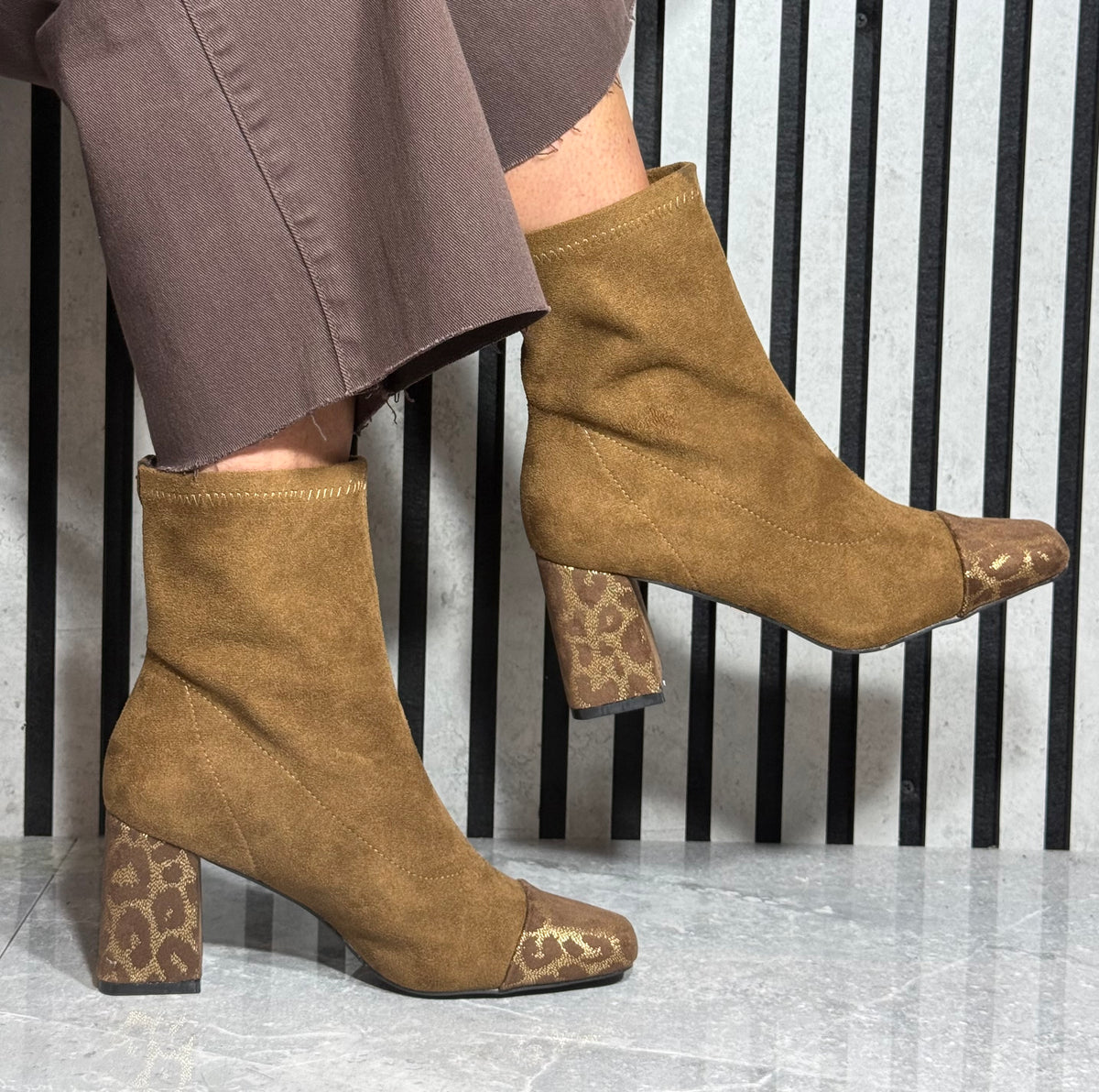 Una Healy - 'Homegrown' Mellow Truffle Block Heel Boot