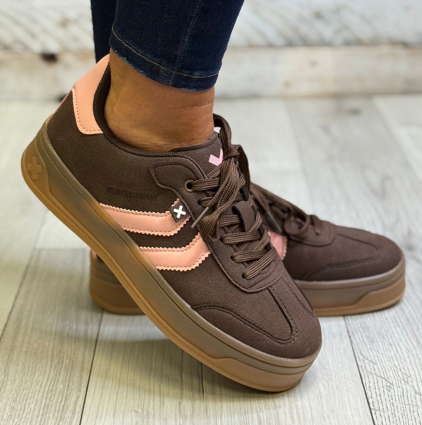 Xti - Brown/Pink Combo Trainer (144586)