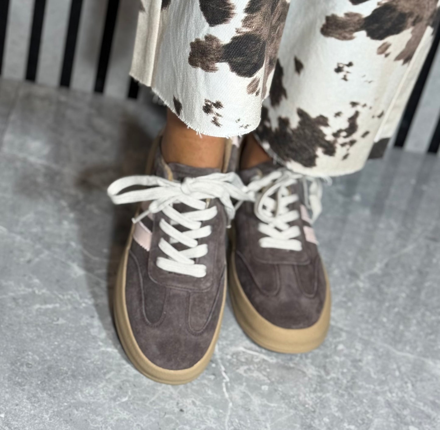 Drilleys- 'Thirty Three' Pink Truffle Trainer