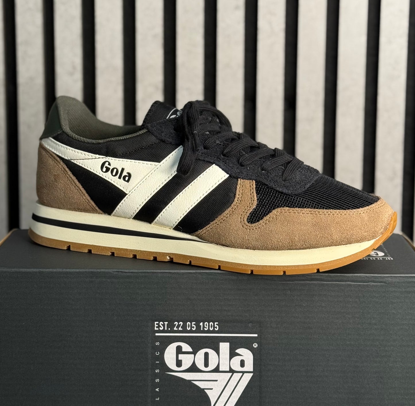 Gola - Mens 'Daytona' Black/Tobacco/Off White Suede Trainer