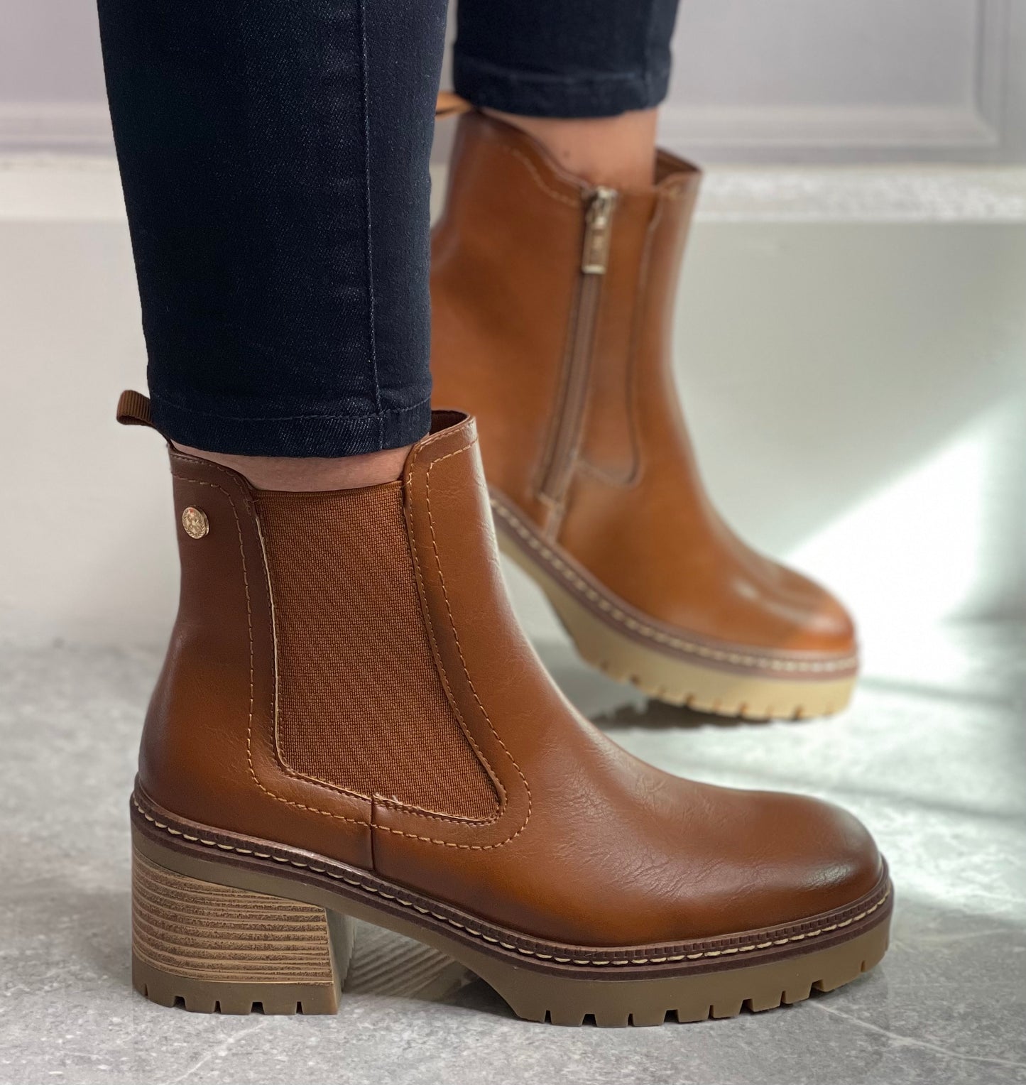 Xti - Camel Block Heel Boot