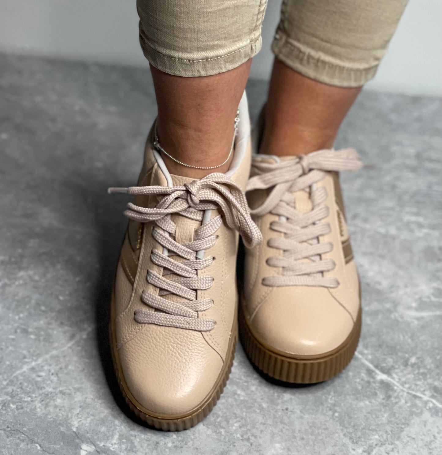 Pegada - Burnished Blush/Rose Trim Leather Trainer