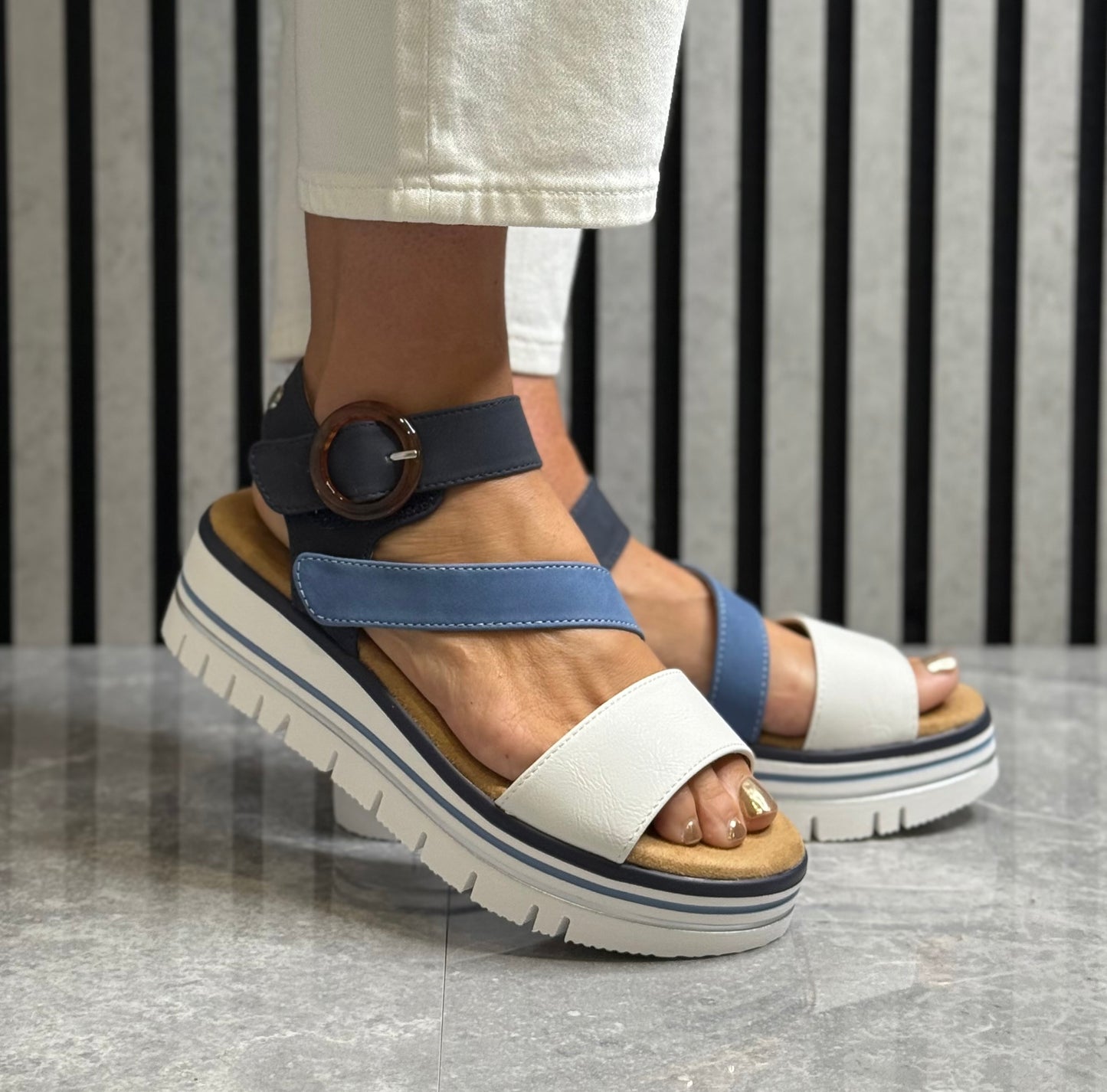 Lunar - 'Issy' Navy Combo Sandal