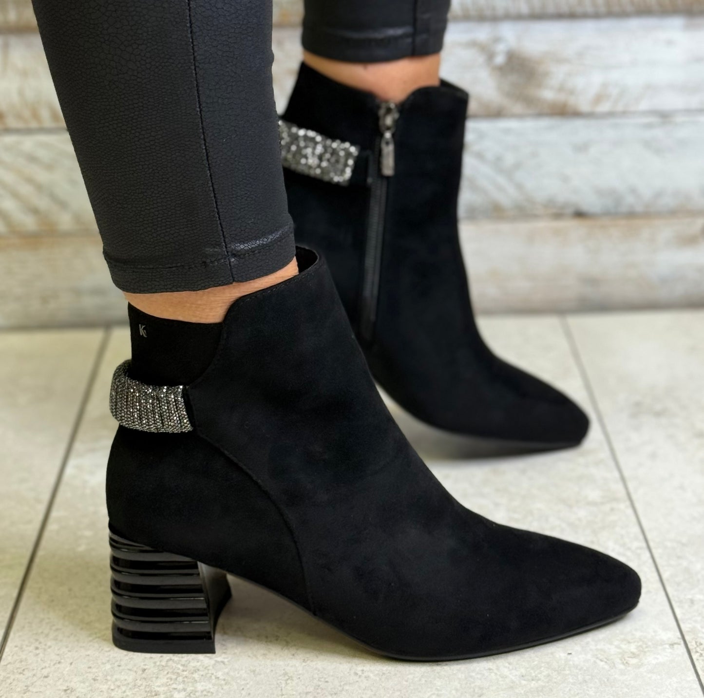 Kate Appleby - ‘Longlane' Schwarz Boot