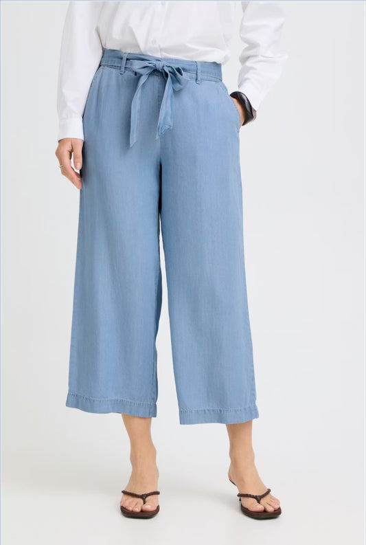 b.young - ‘BYKOSMO’ Light Denim Crop Trouser