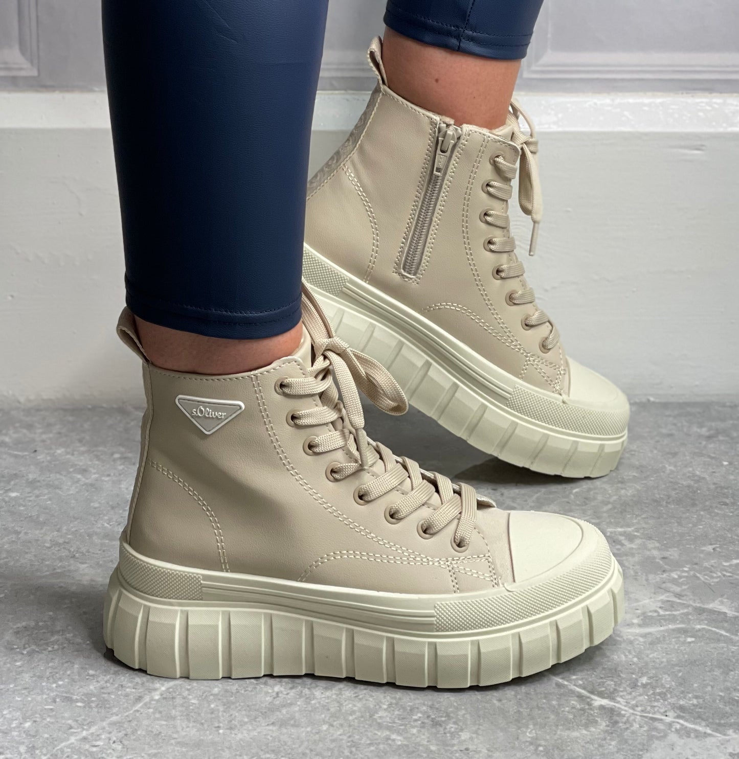 S Oliver - Cream High Top Platform Trainer