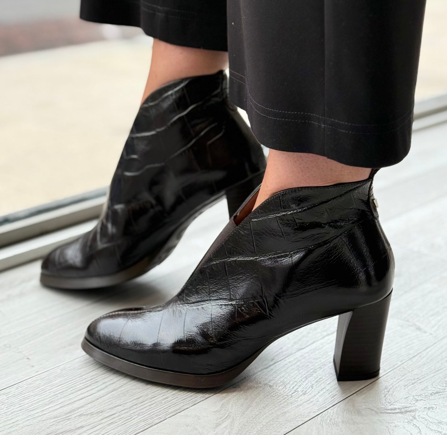 Wonders - L1112 Dark Brown Slip On Ankle Boot (Testa)