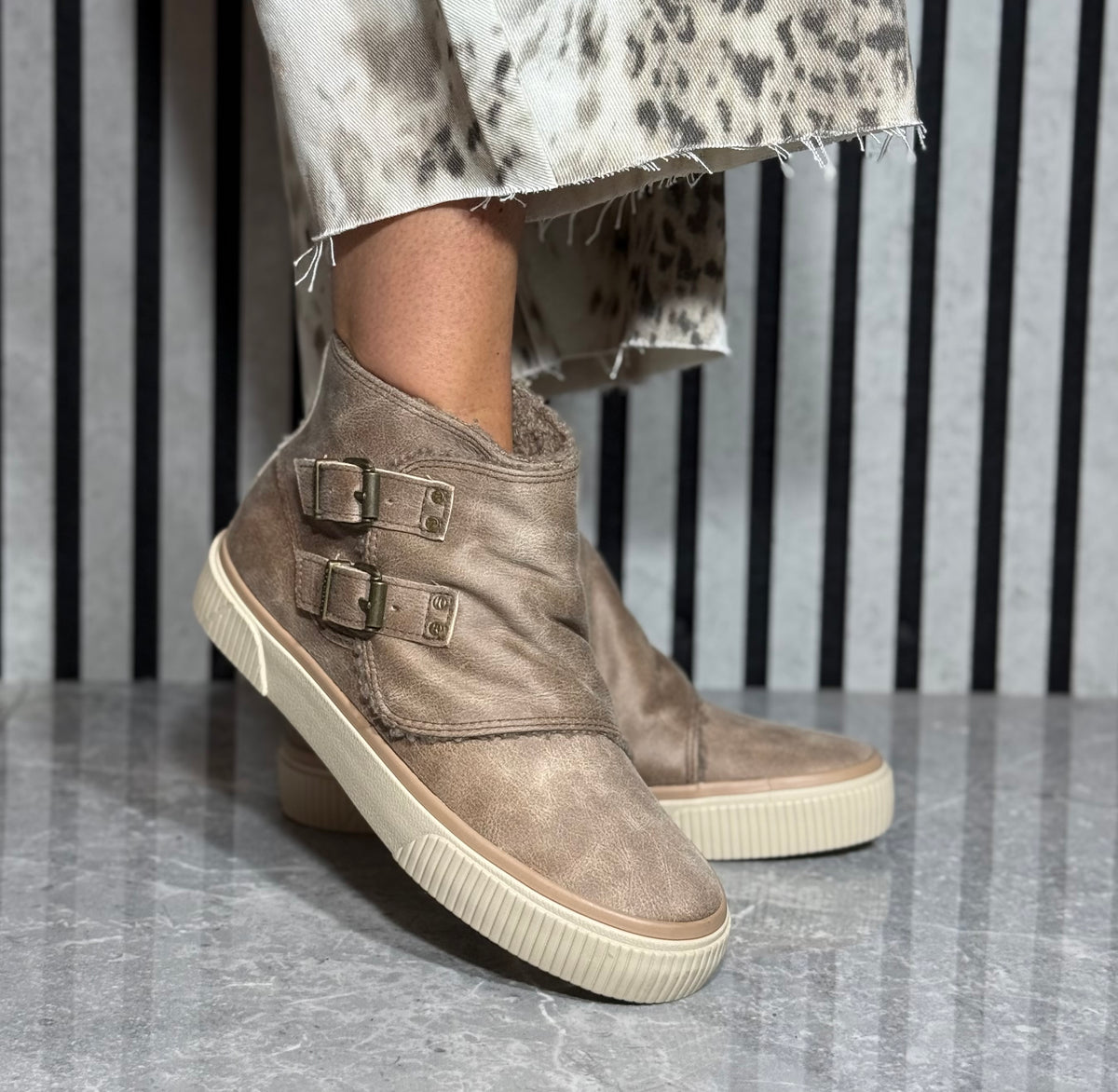 Blowfish - Mushroom Stud Detail Lined Ankle Boot
