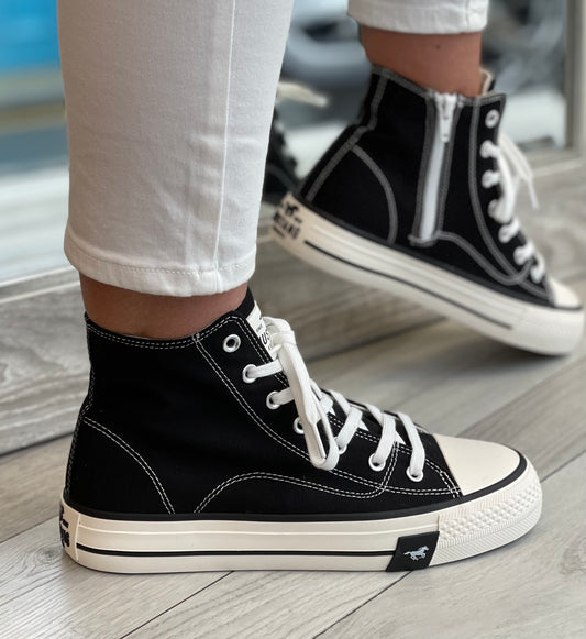 Mustang - Black Canvas High Top Trainer