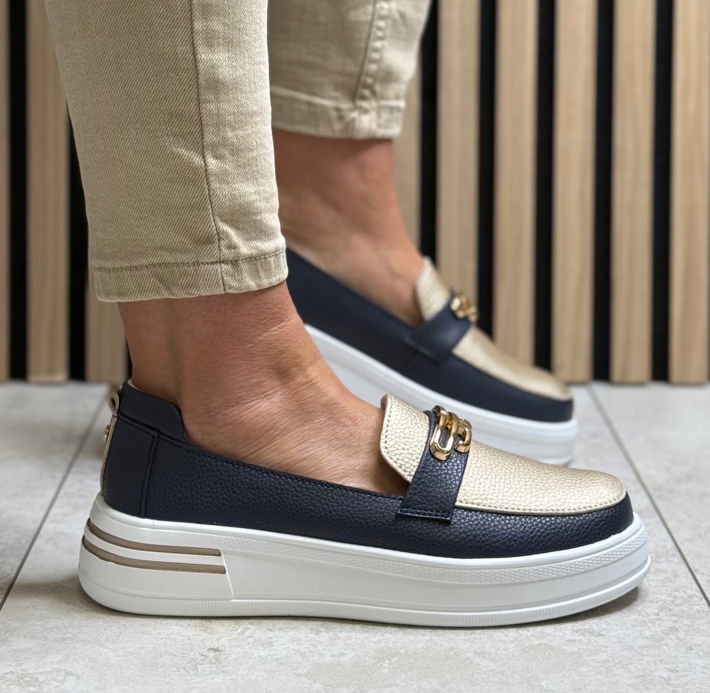 Patrizio Como - 'Catanzaro' Navy/Gold Leather Loafer