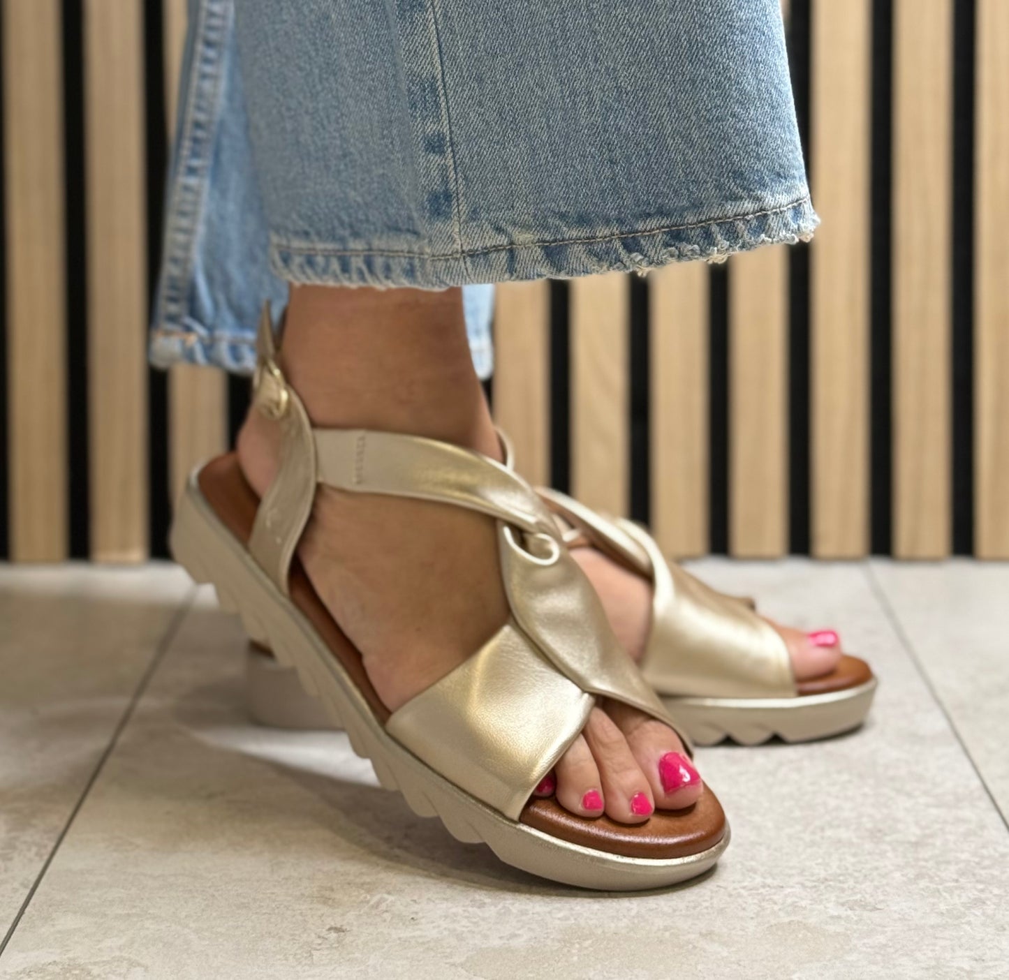 Jana - Gold Twist Detail Sandal