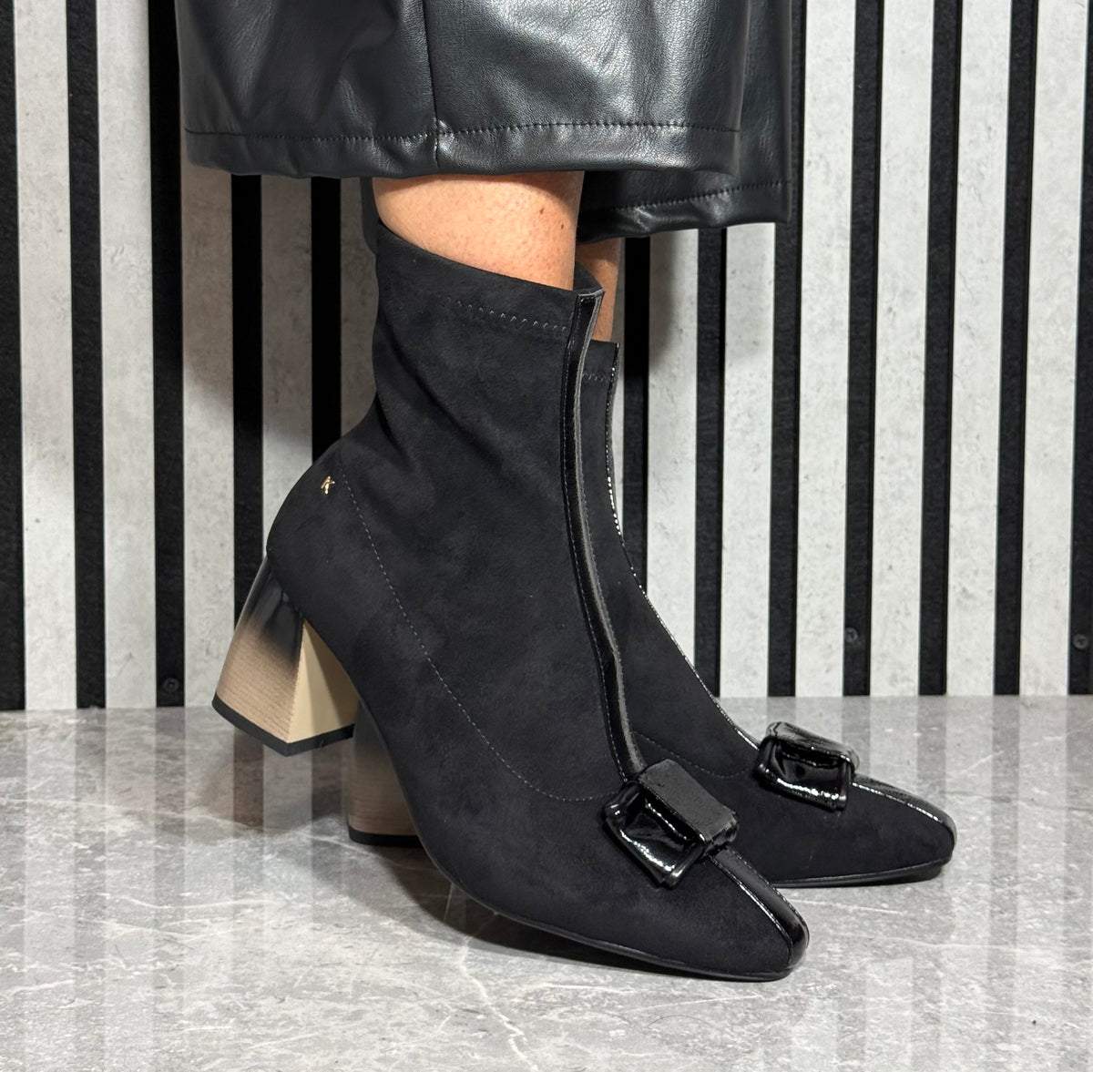Kate Appleby - ‘Abbotsley' Schwarz Patent Trim Boot