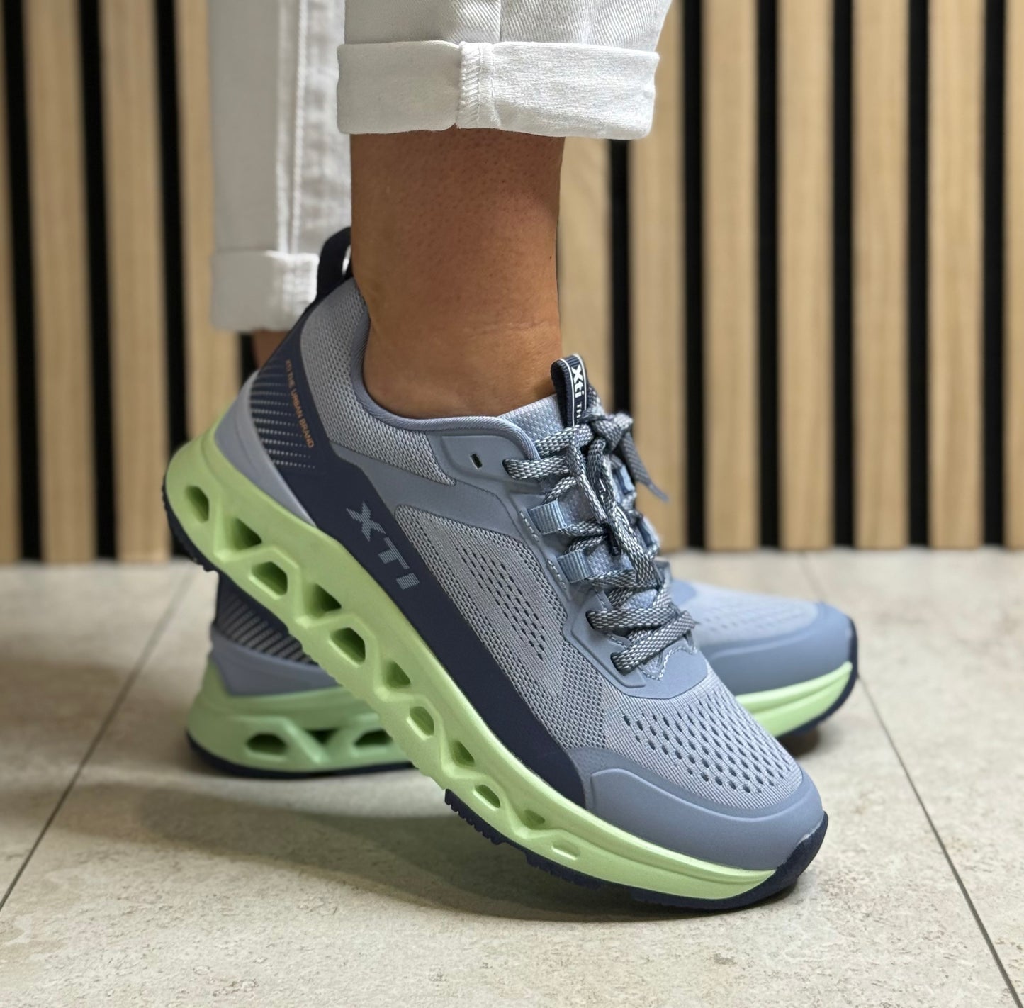 Xti - Blue/Green Sports Trainer