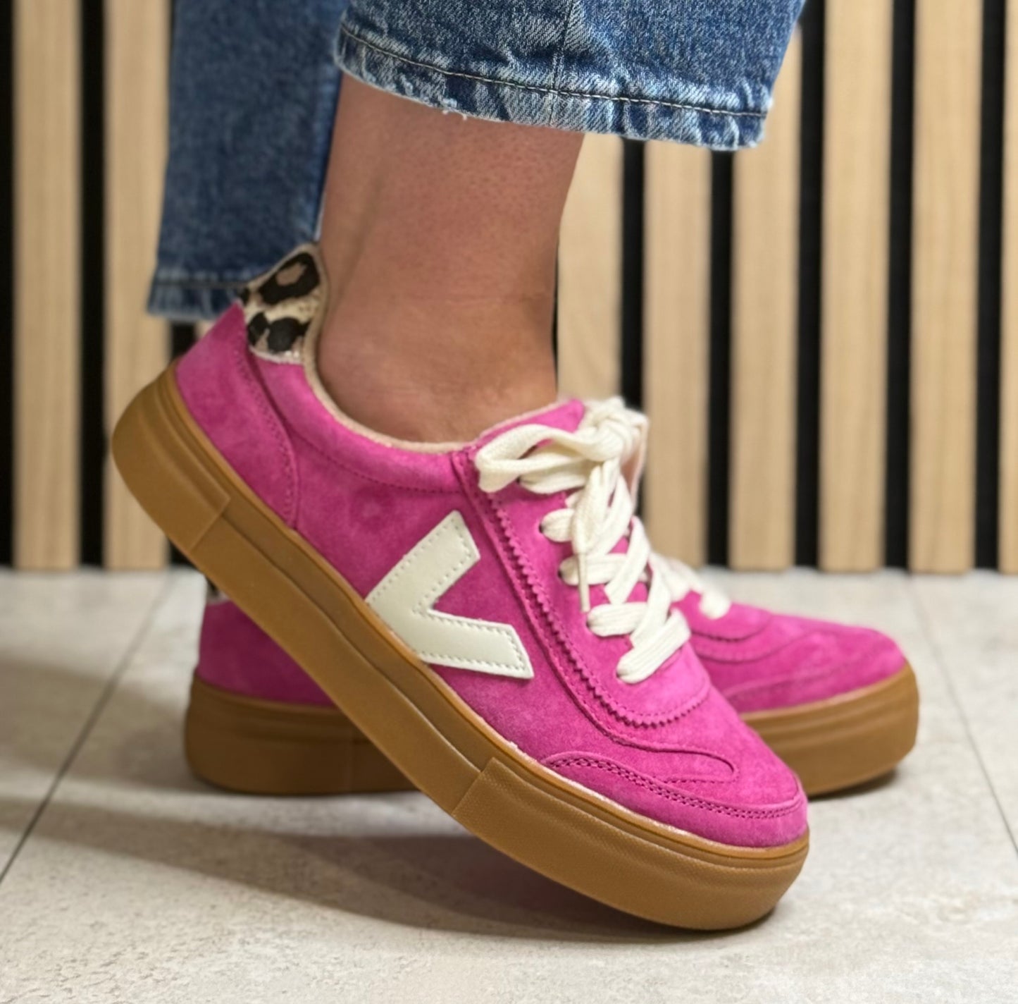 Drilleys- 'Eighty' Hot Leopard Trainer