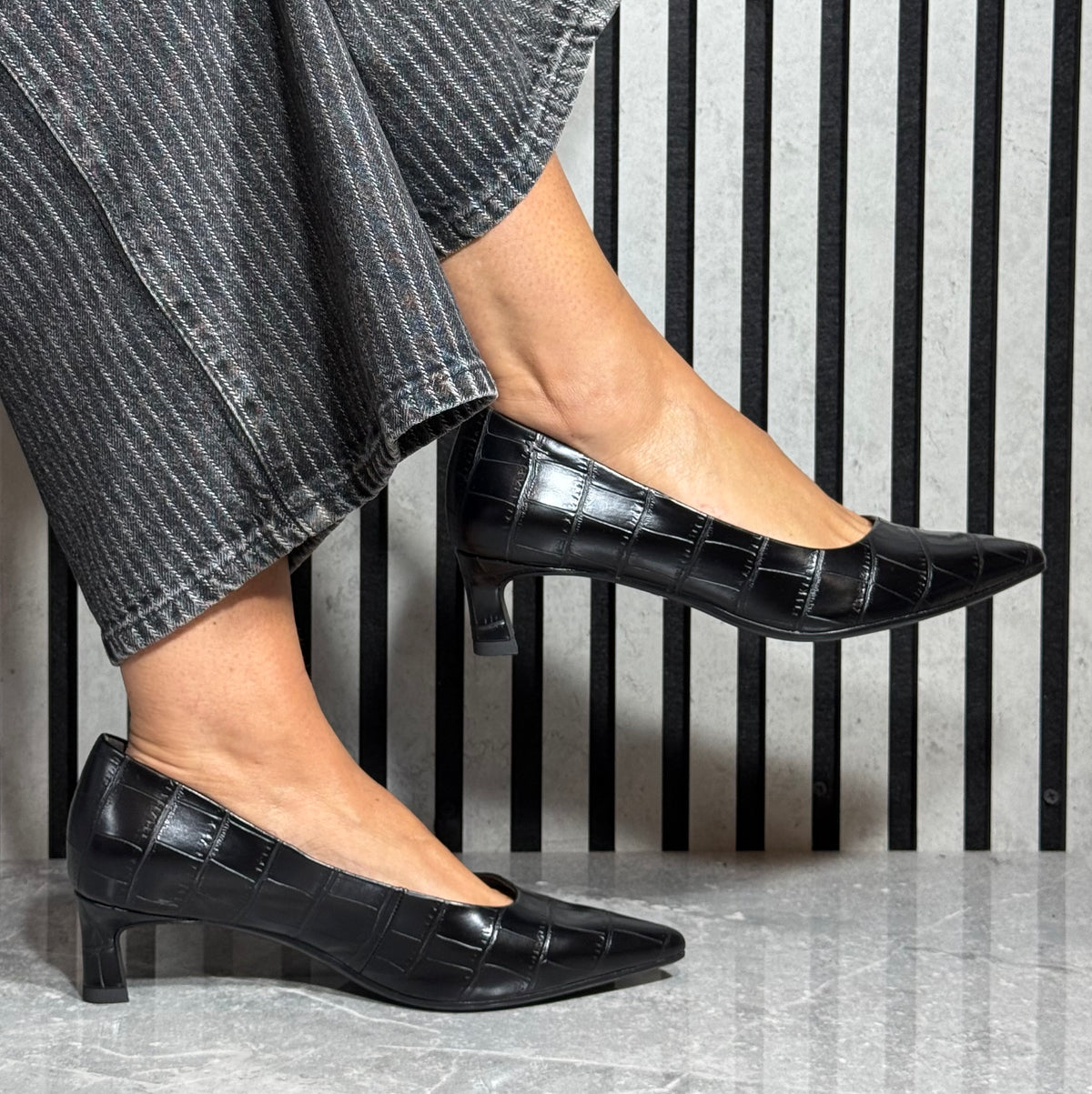 Tamaris - Black Croc Kitten Heel Shoe