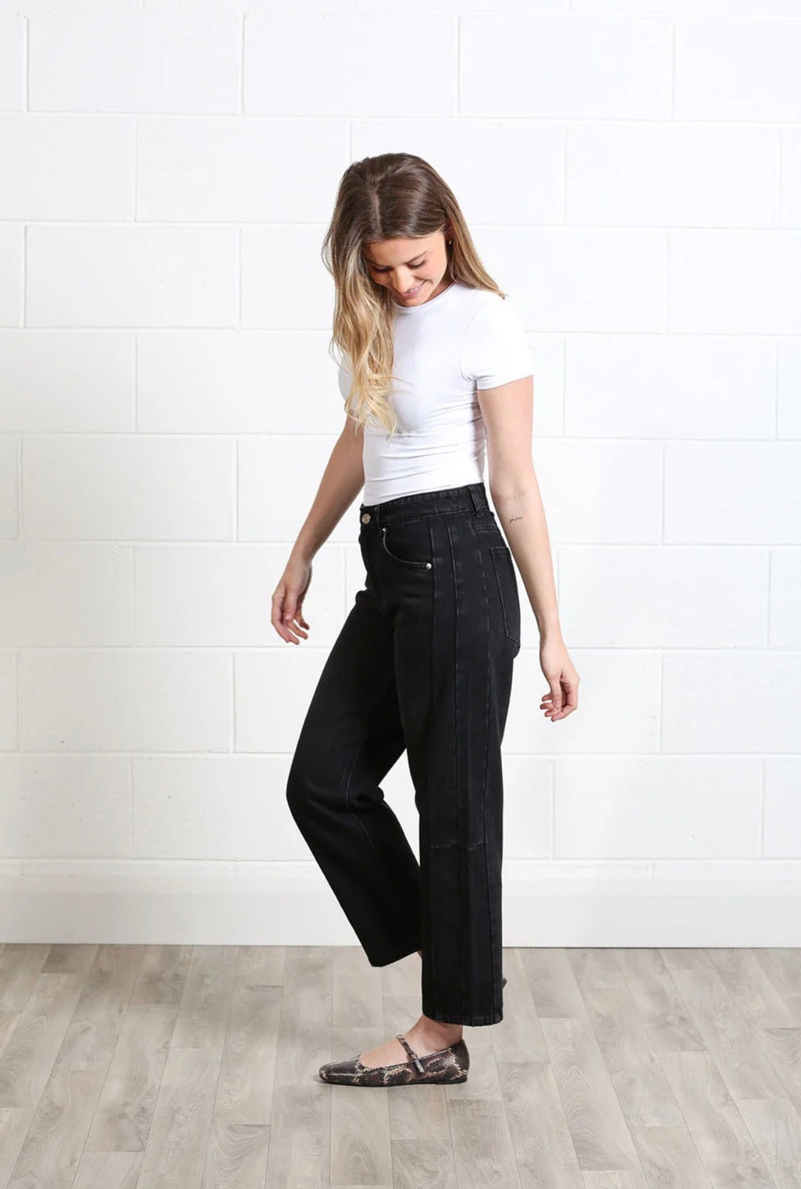 Rant & Rave - 'Bailey’ Black Barrel Leg Jean