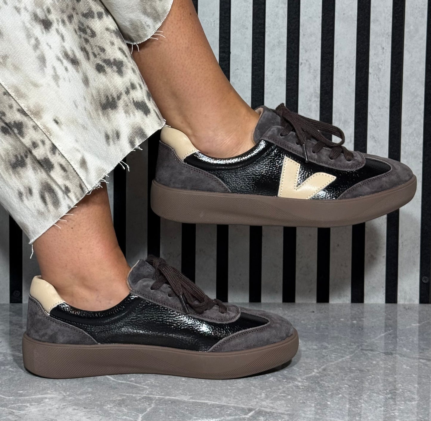 Drilleys- 'Thirty Six' Coal Cocoa Trainer