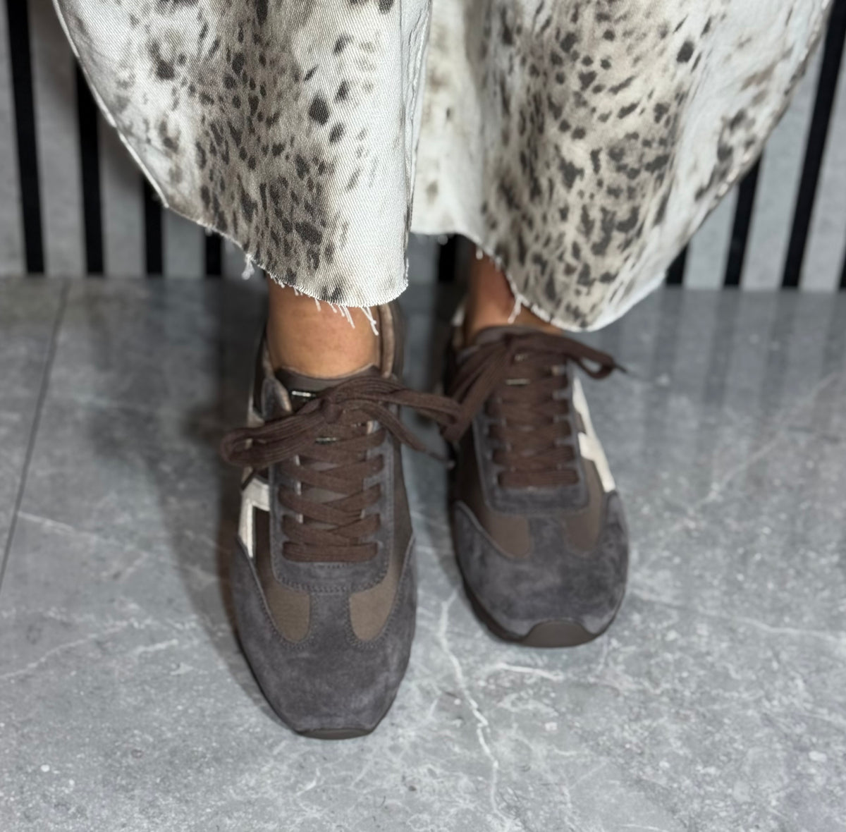 Drilleys- 'Forty Eight' Choccy Trainer